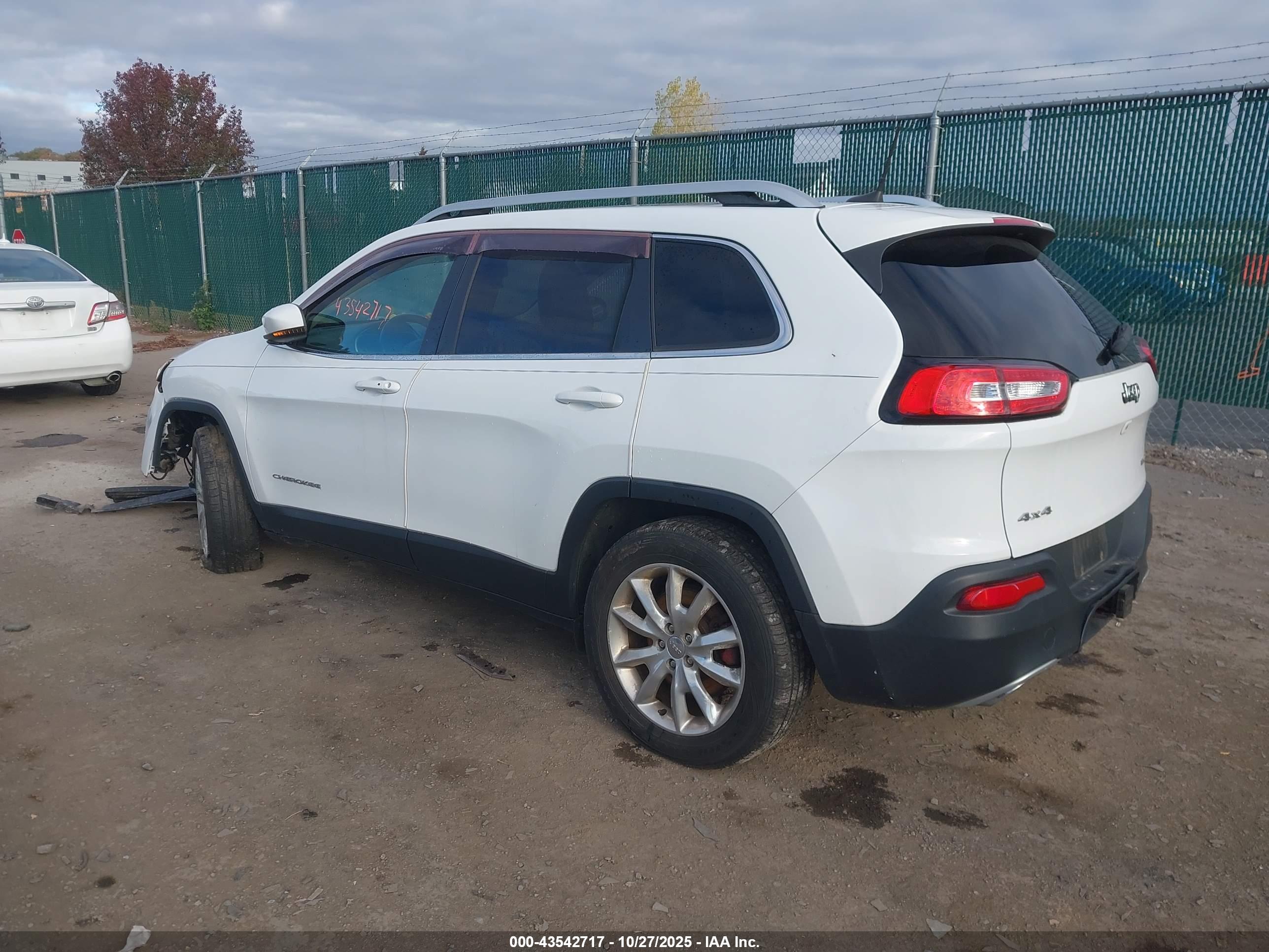 JEEP CHEROKEE image 3