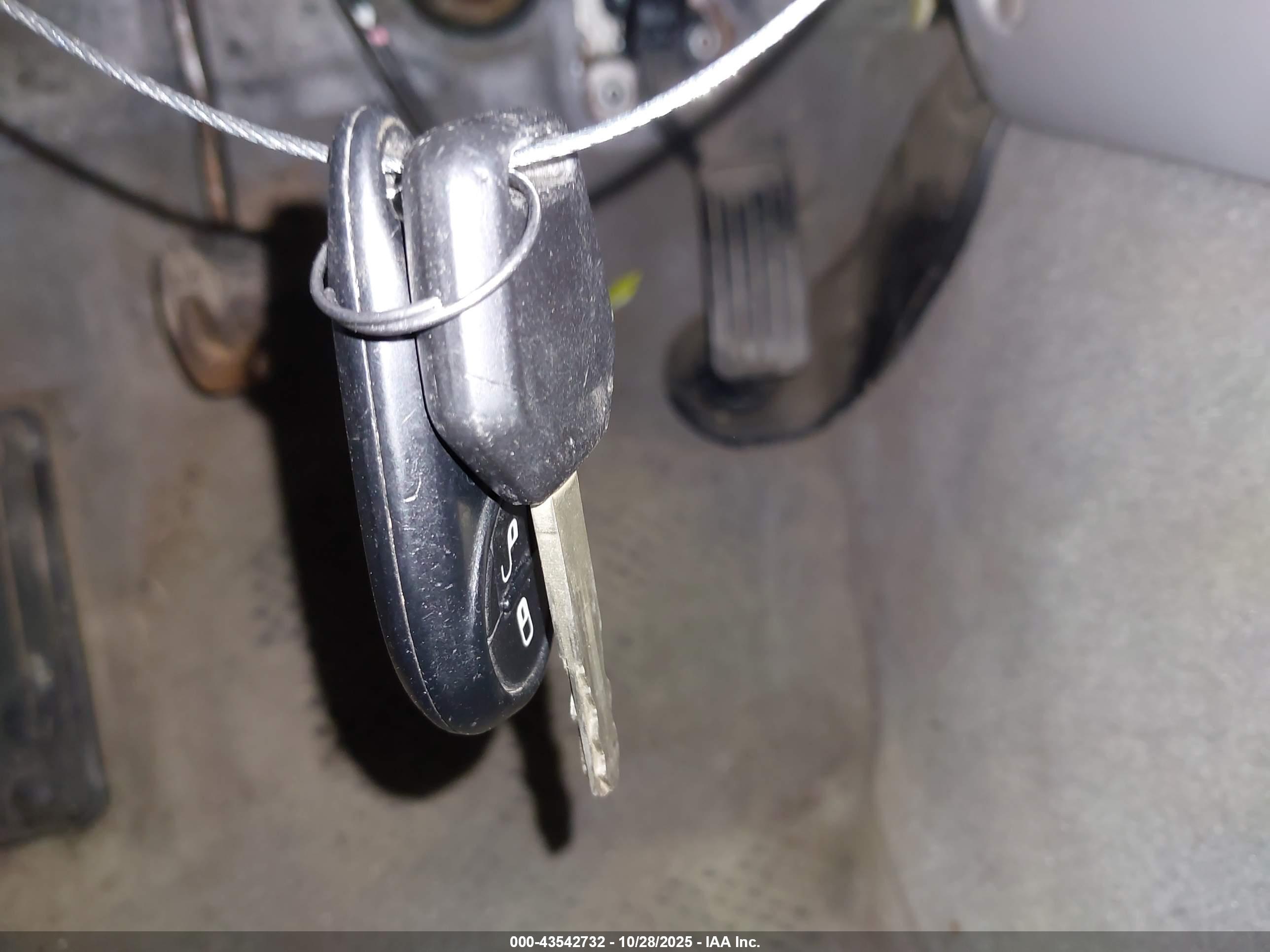 SUBARU FORESTER image 11