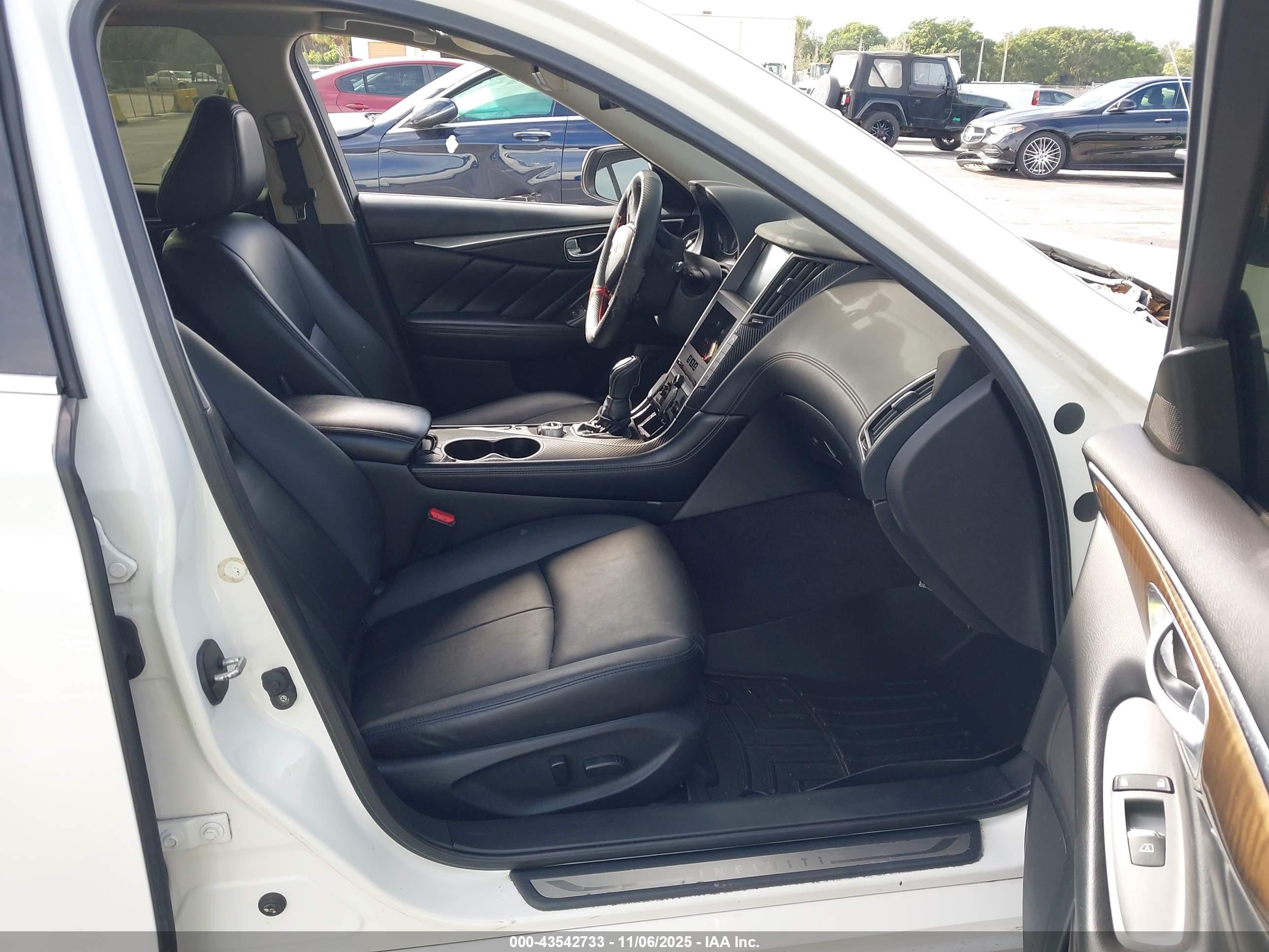 INFINITI Q50 image 5