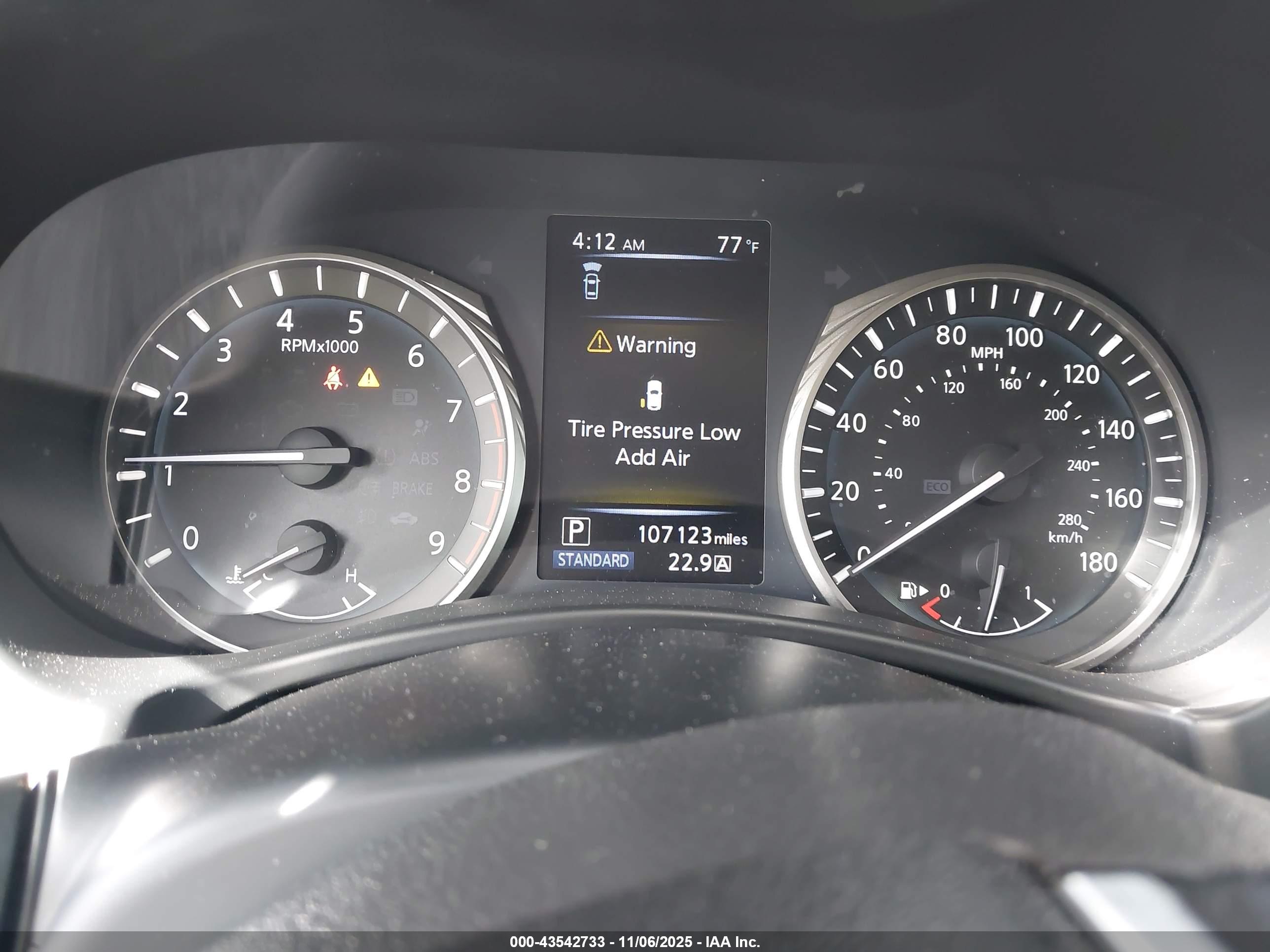 INFINITI Q50 image 7