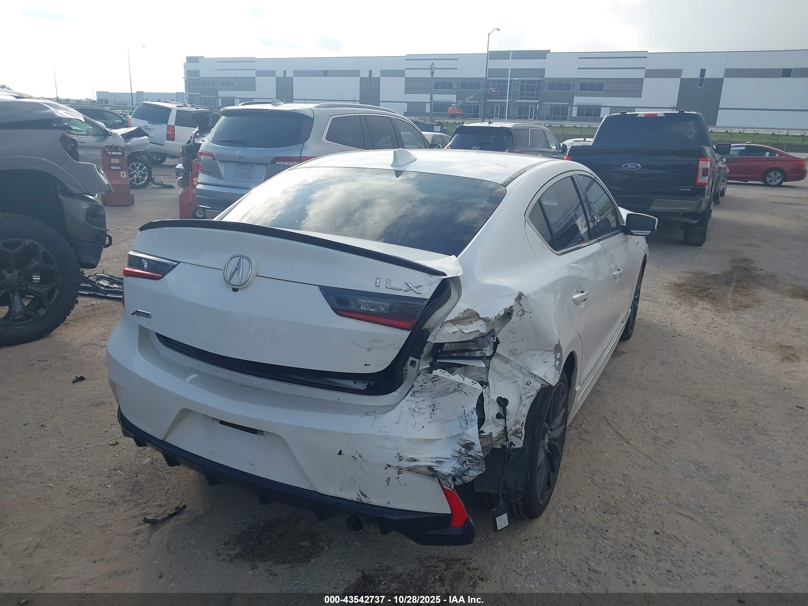 ACURA ILX image 4