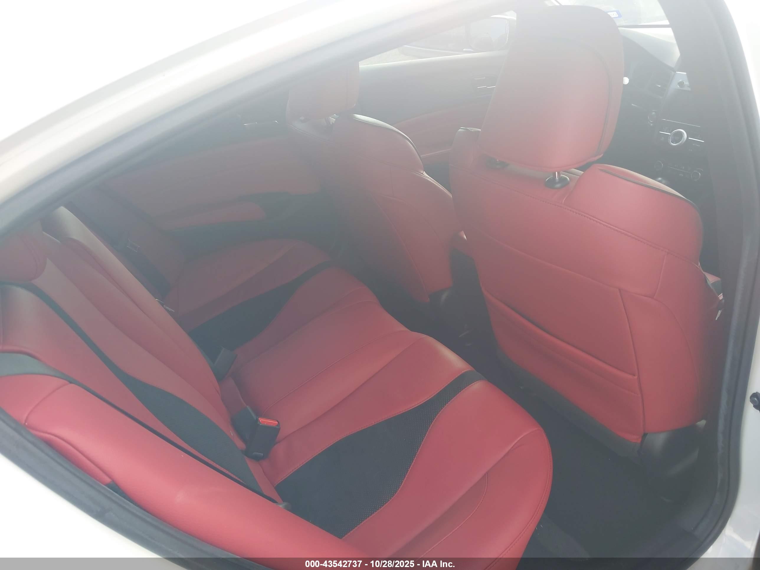 ACURA ILX image 8