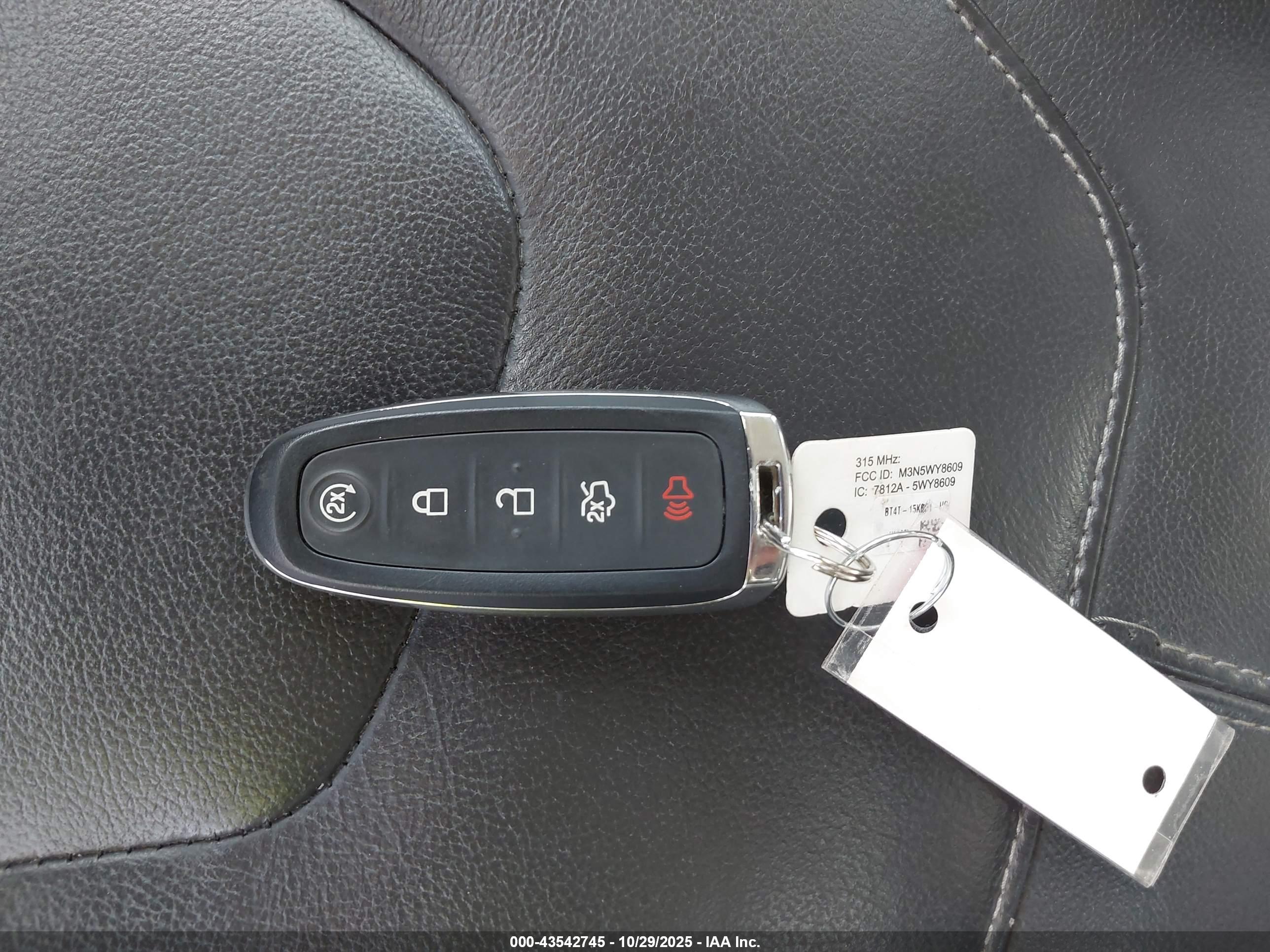 FORD FOCUS image 11