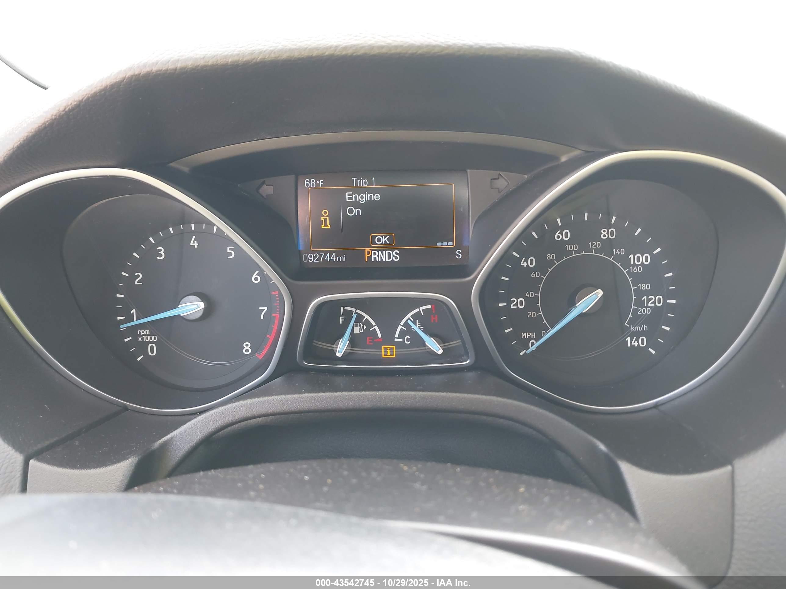 FORD FOCUS image 7