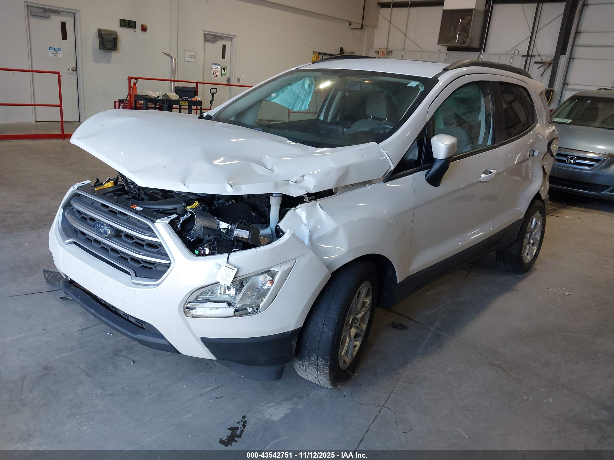 FORD ECOSPORT image 2