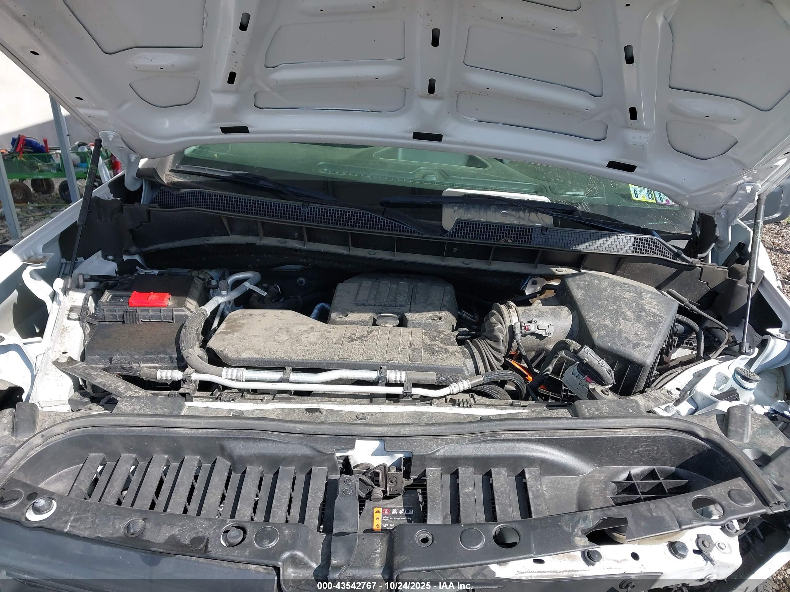 CHEVROLET SILVERADO image 10