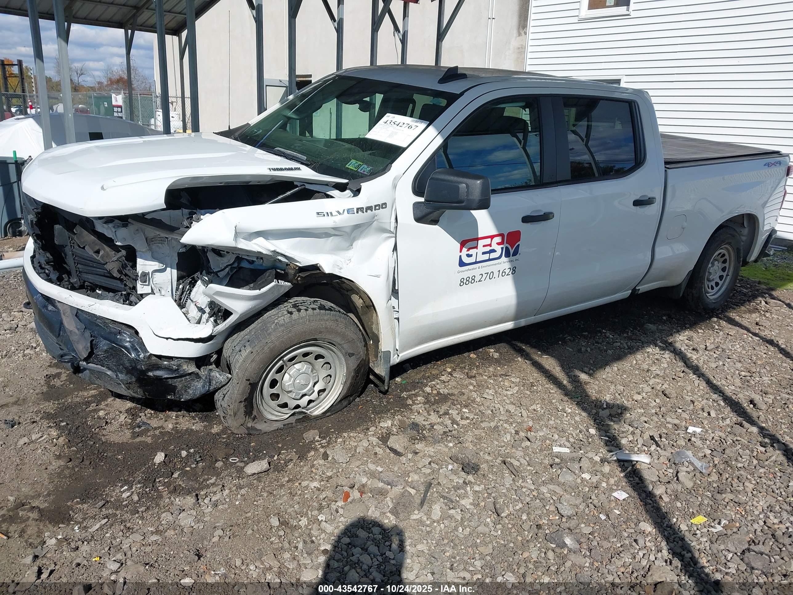 CHEVROLET SILVERADO image 2