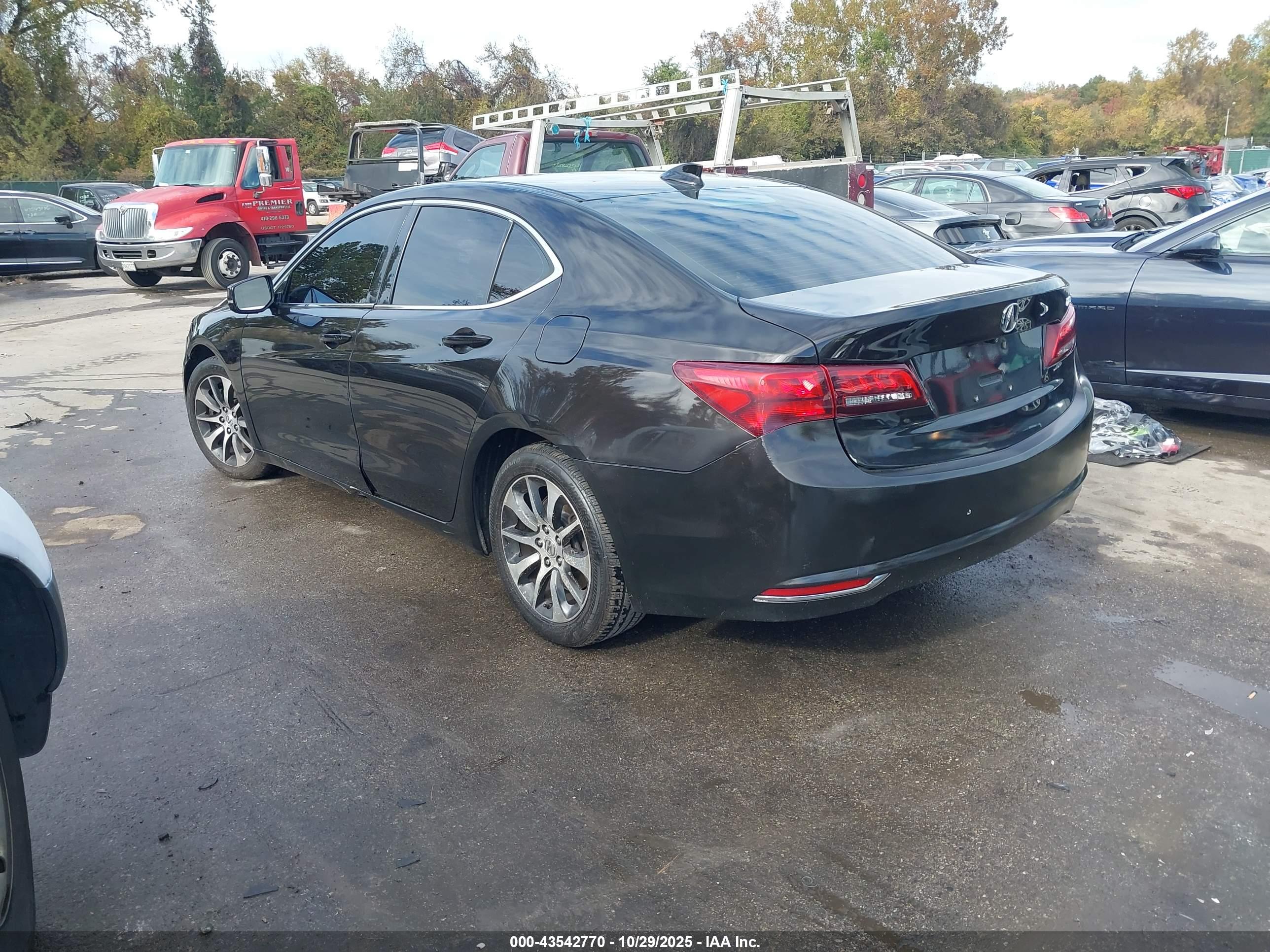 ACURA TLX image 3