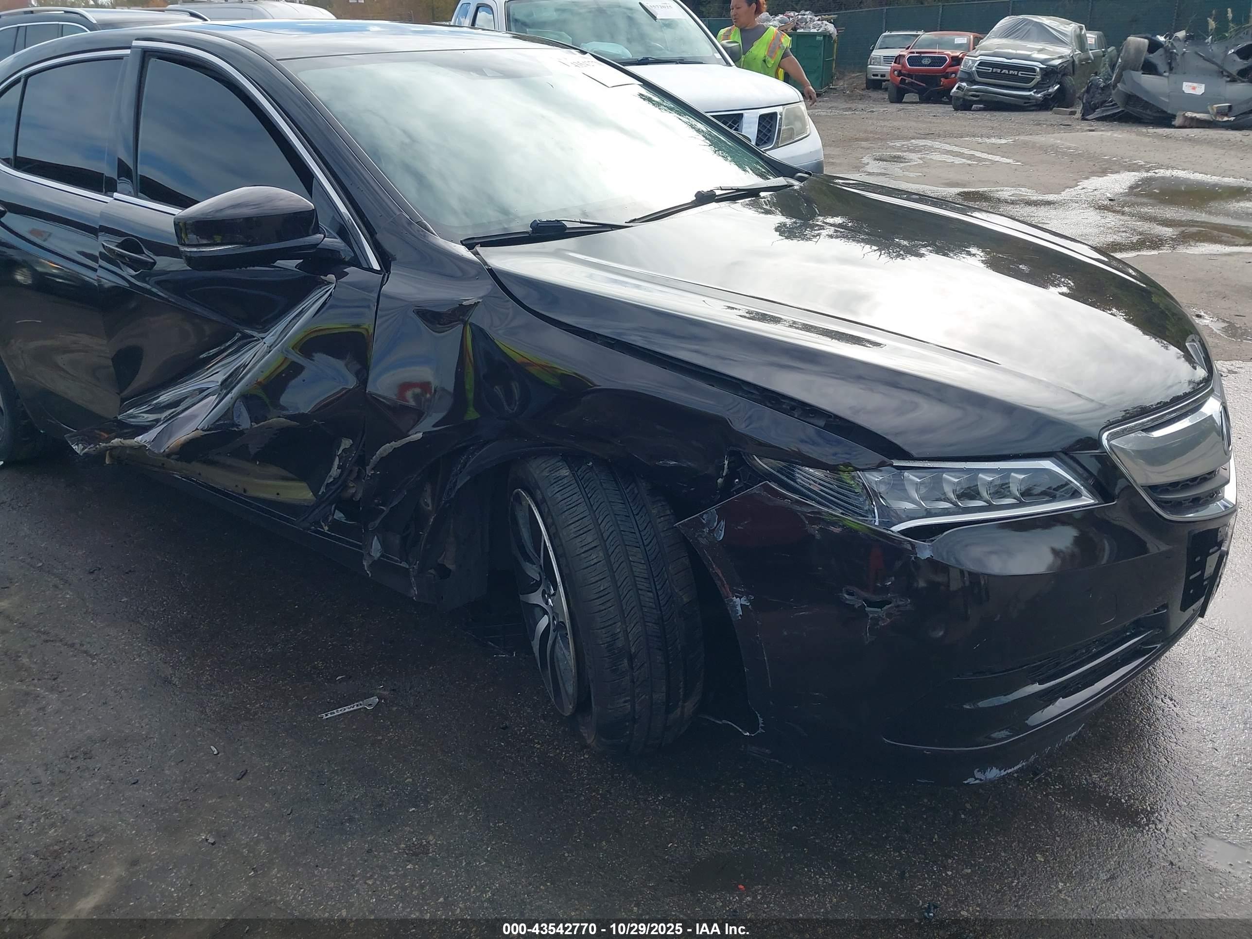 ACURA TLX image 6