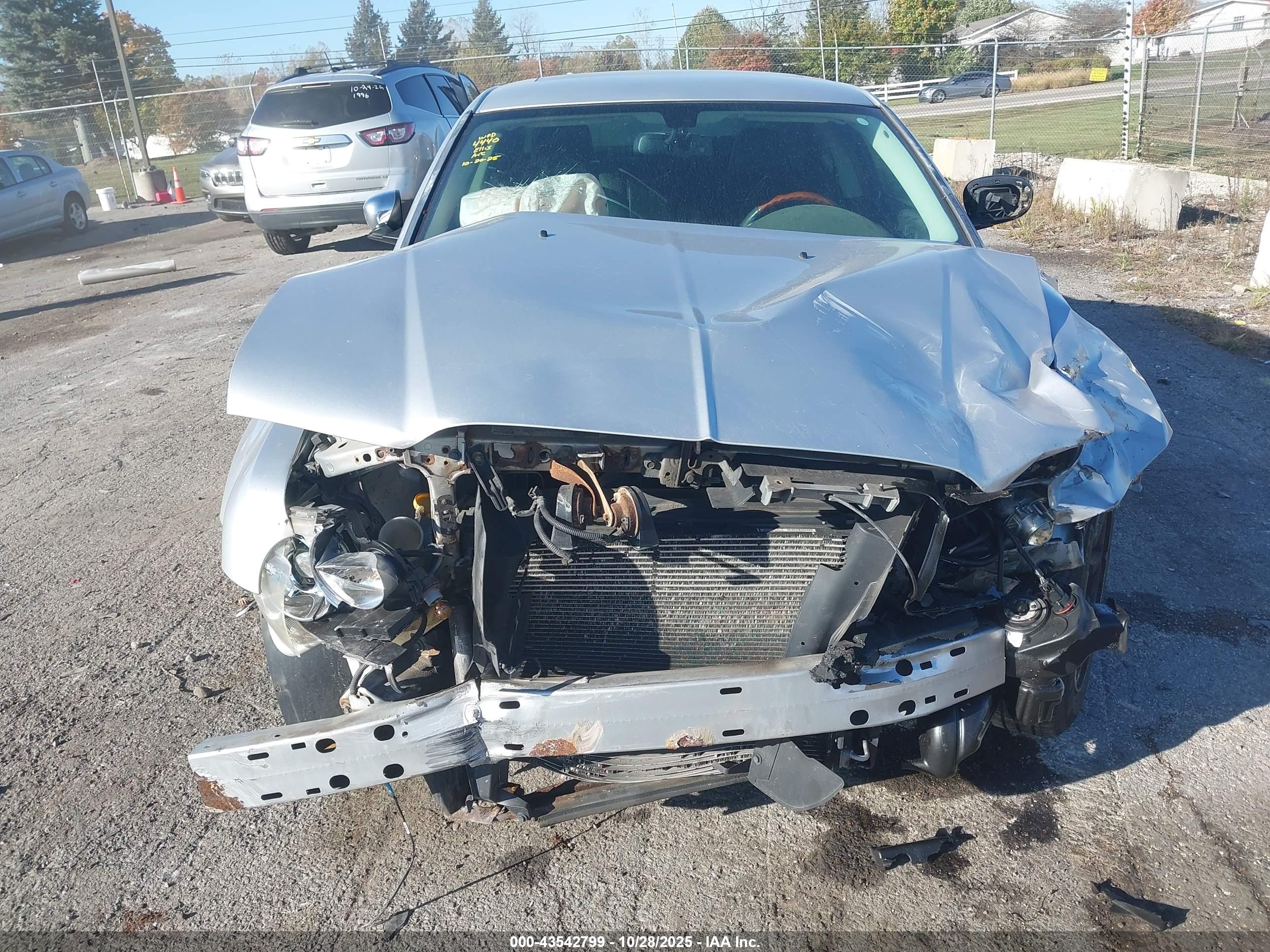 CHRYSLER 300 image 6