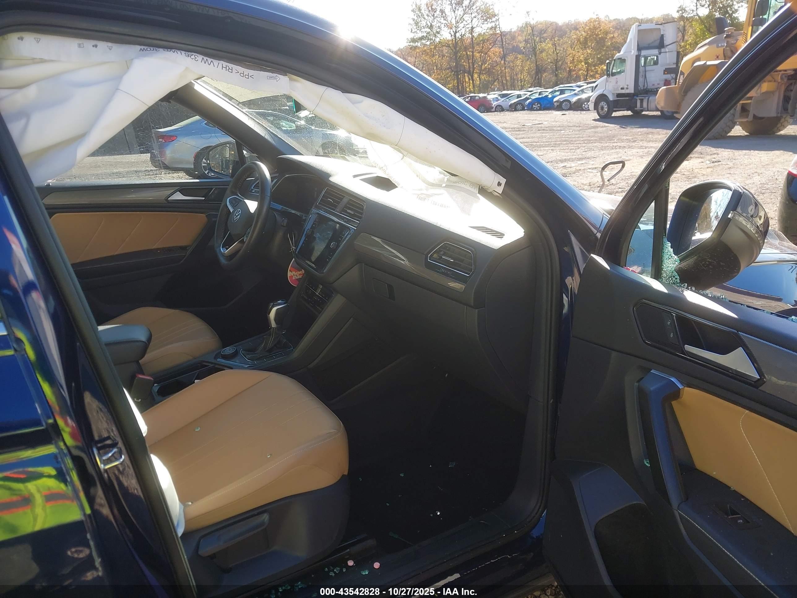 VOLKSWAGEN TIGUAN image 5