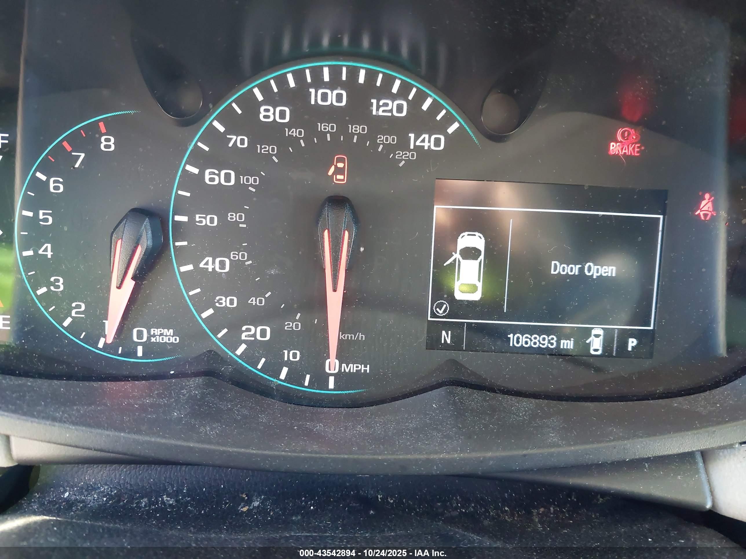 CHEVROLET TRAX image 7
