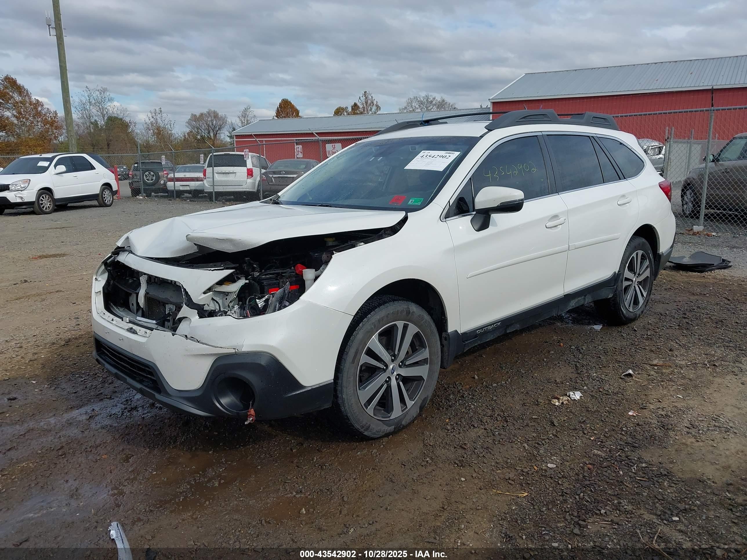 SUBARU OUTBACK image 2