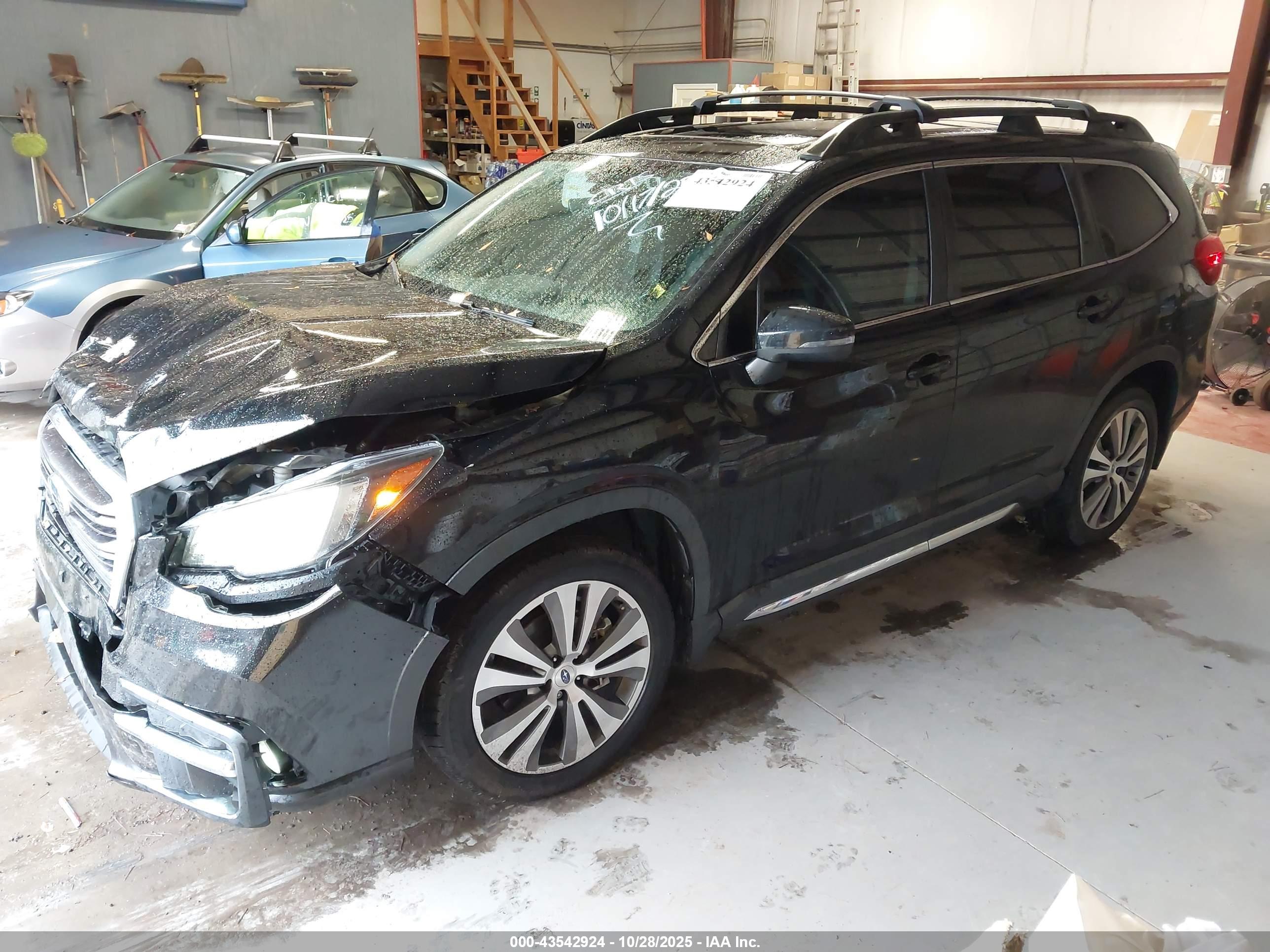 SUBARU ASCENT image 2