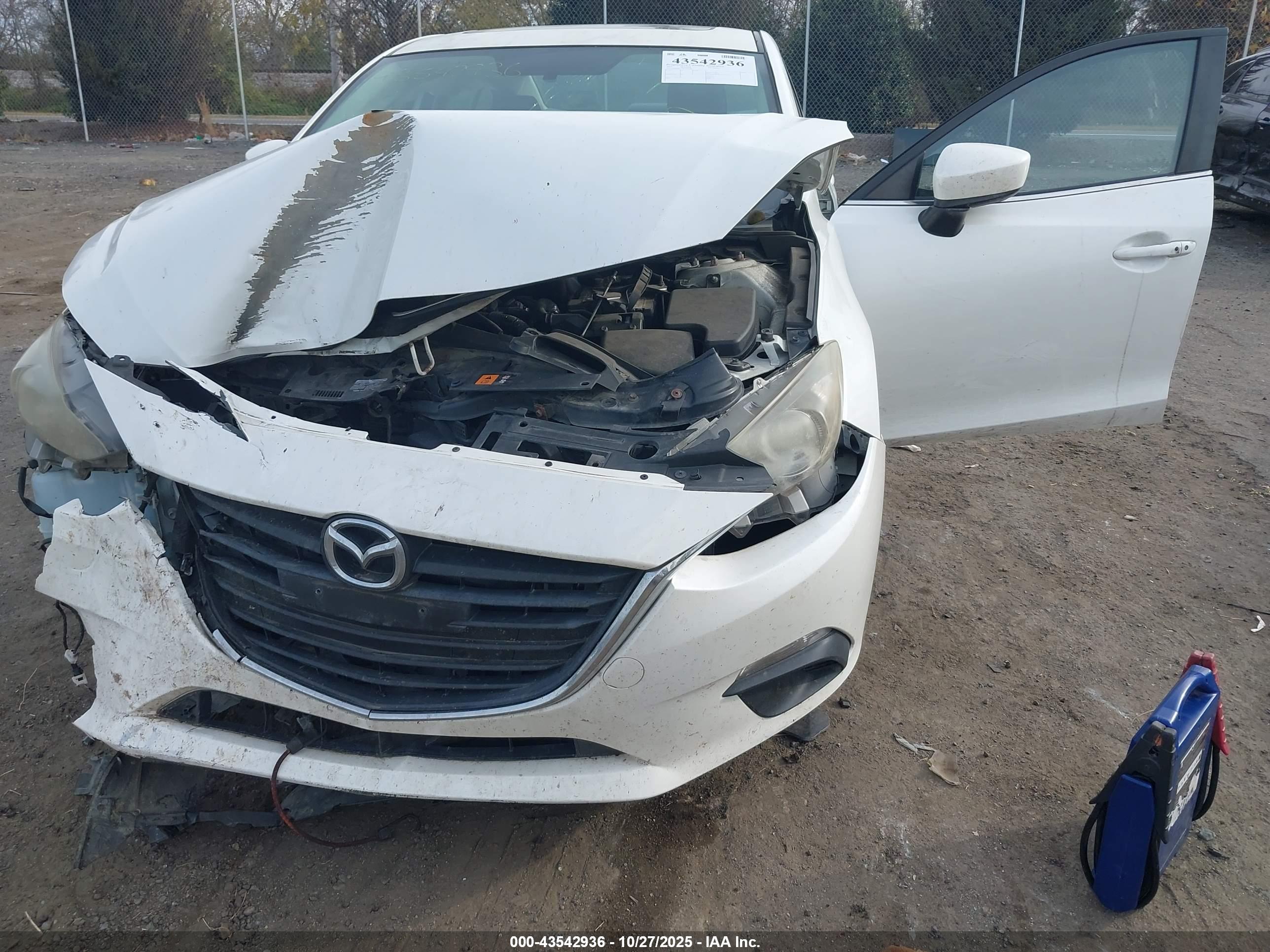 MAZDA MAZDA3 image 6