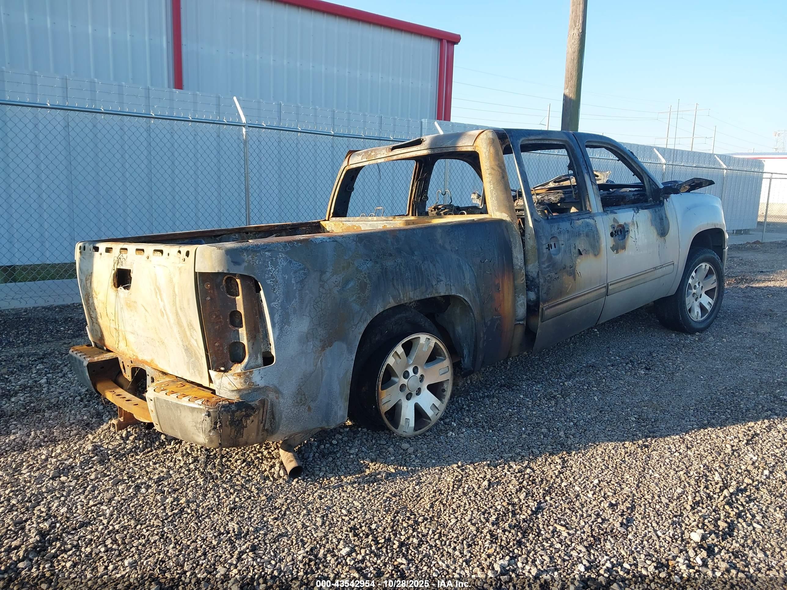 GMC SIERRA image 4