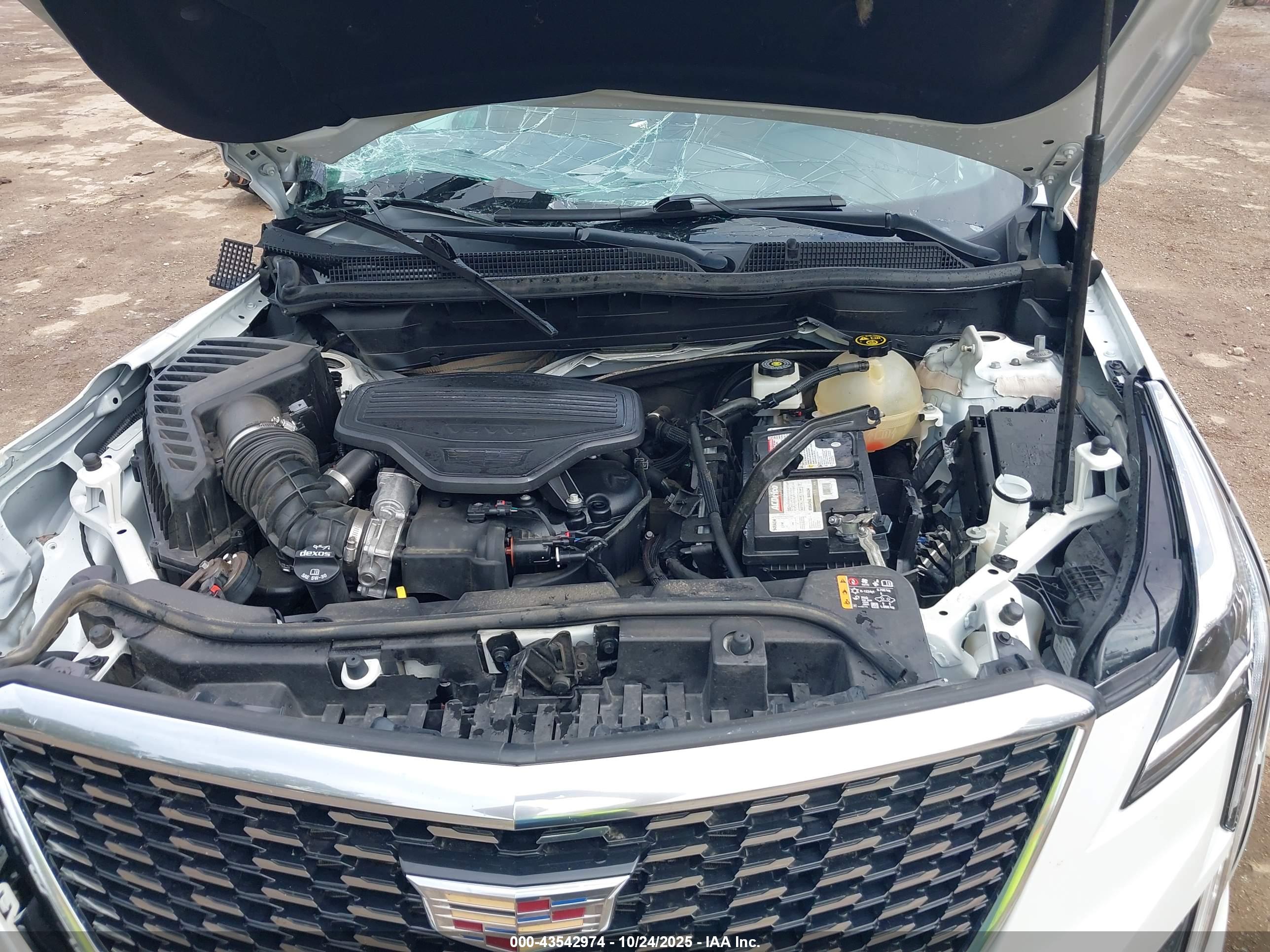CADILLAC XT5 image 10