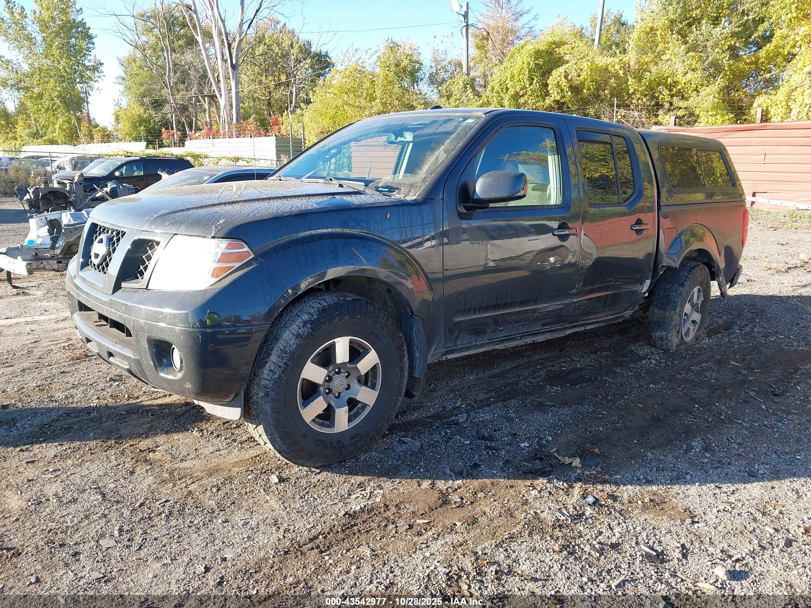 NISSAN FRONTIER image 2