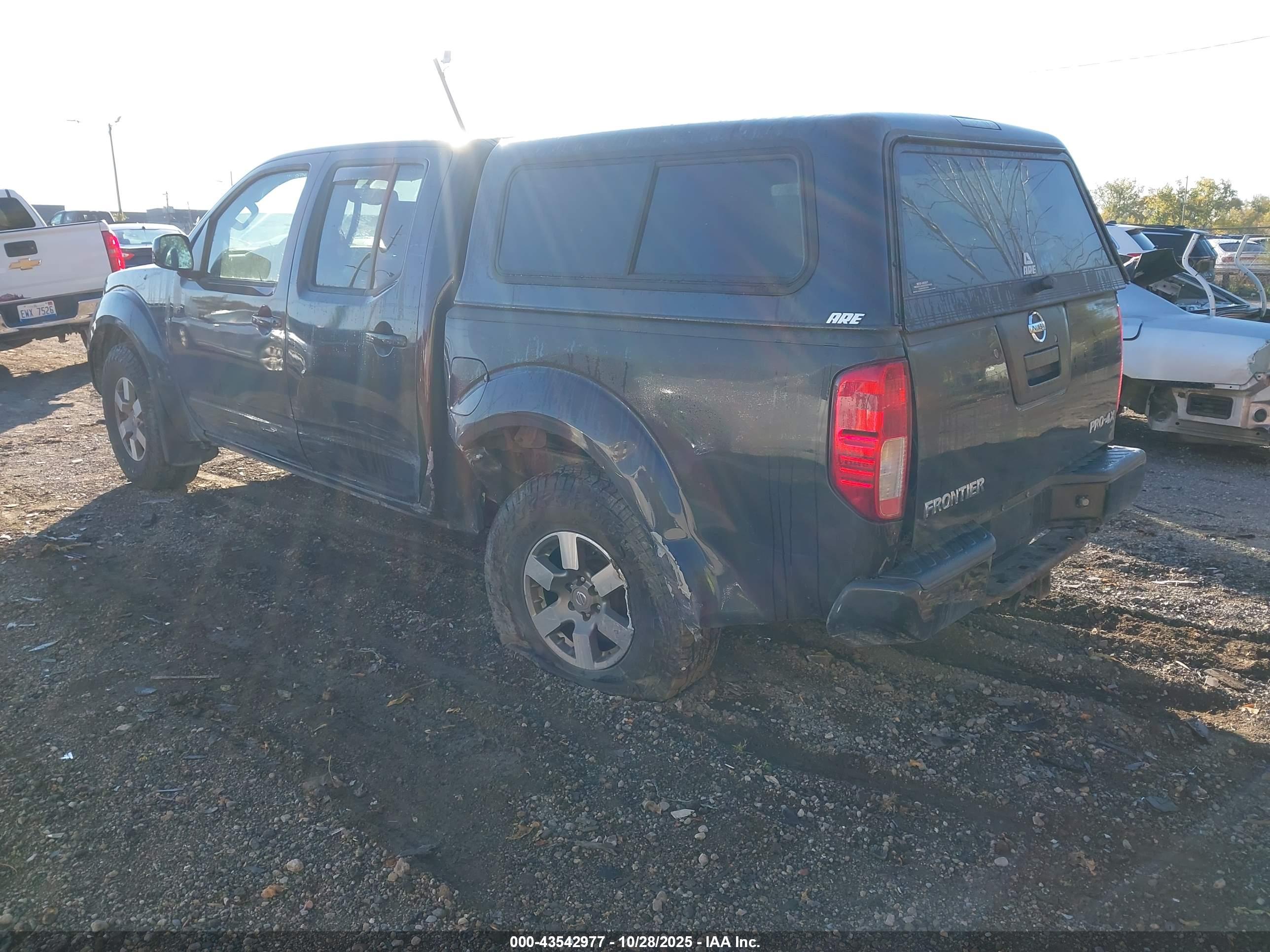 NISSAN FRONTIER image 3