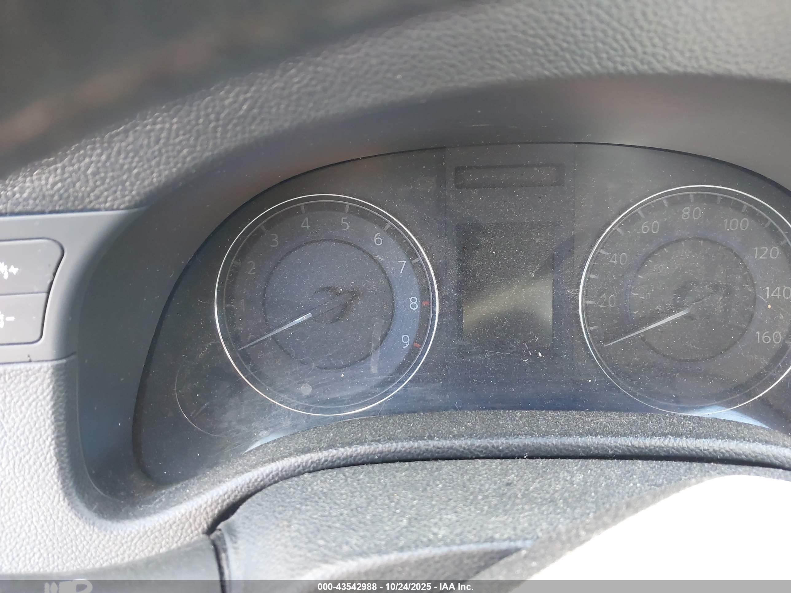 INFINITI G37X image 7