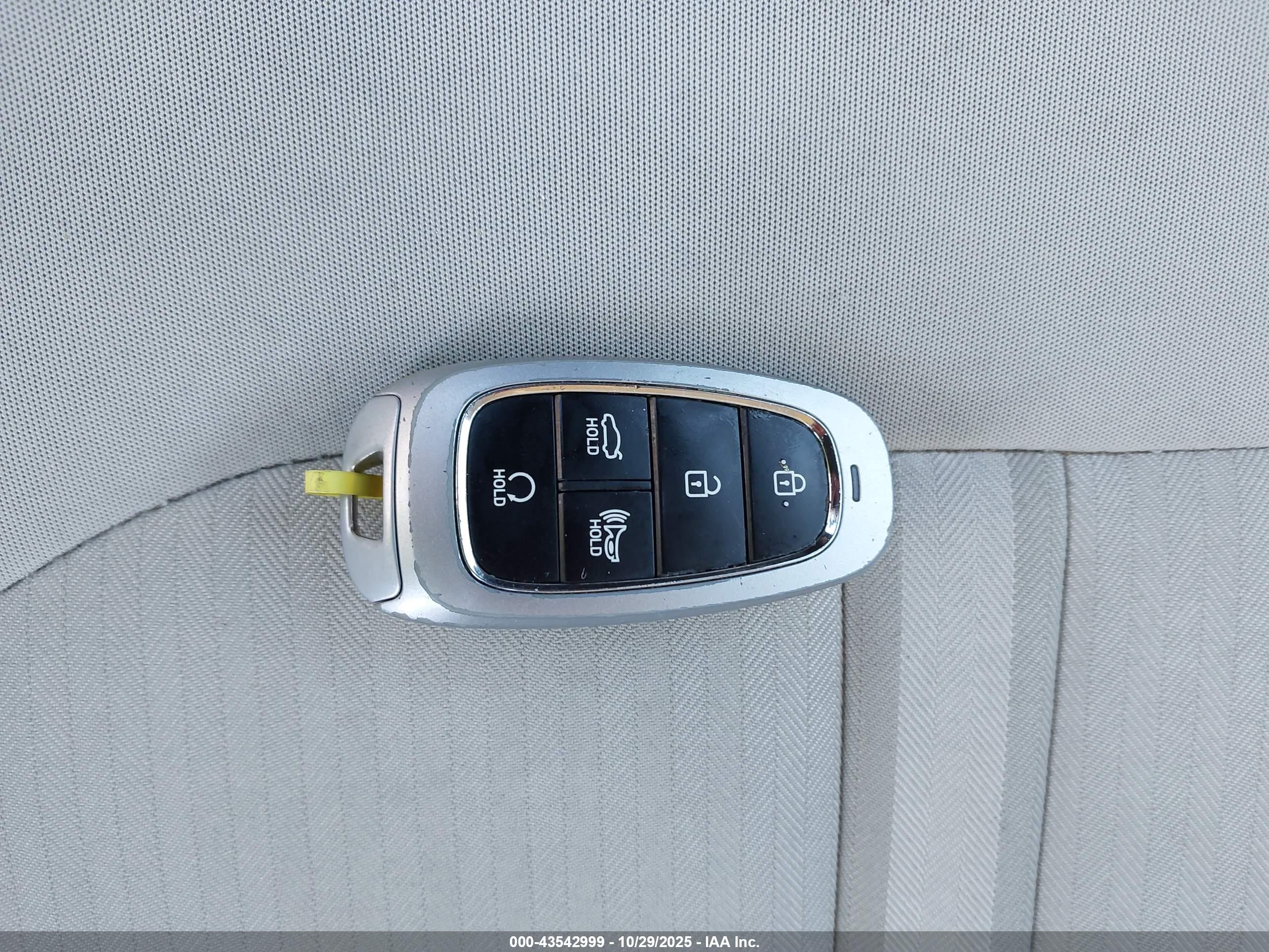 HYUNDAI SONATA image 11