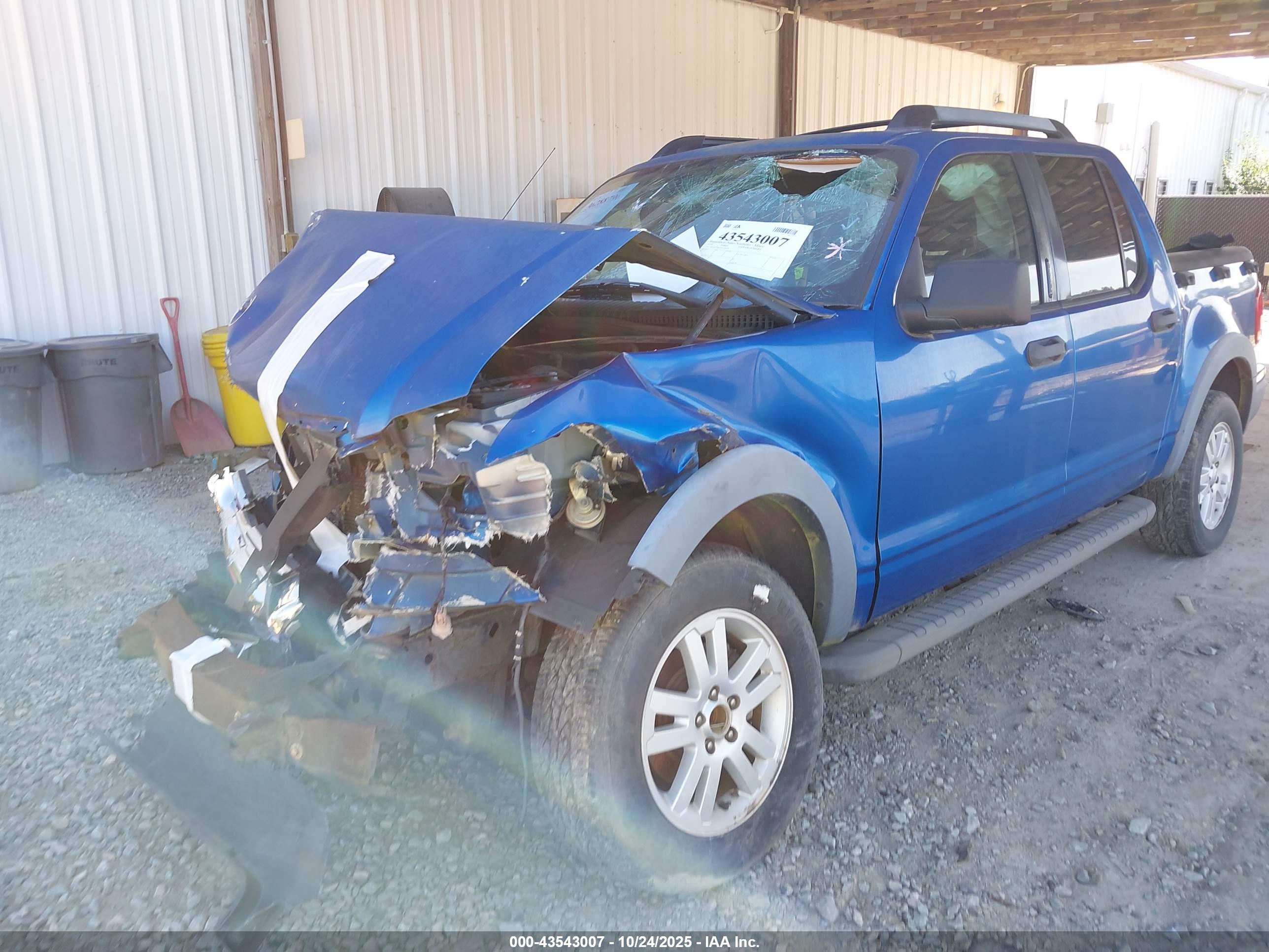 FORD EXPLORER image 6