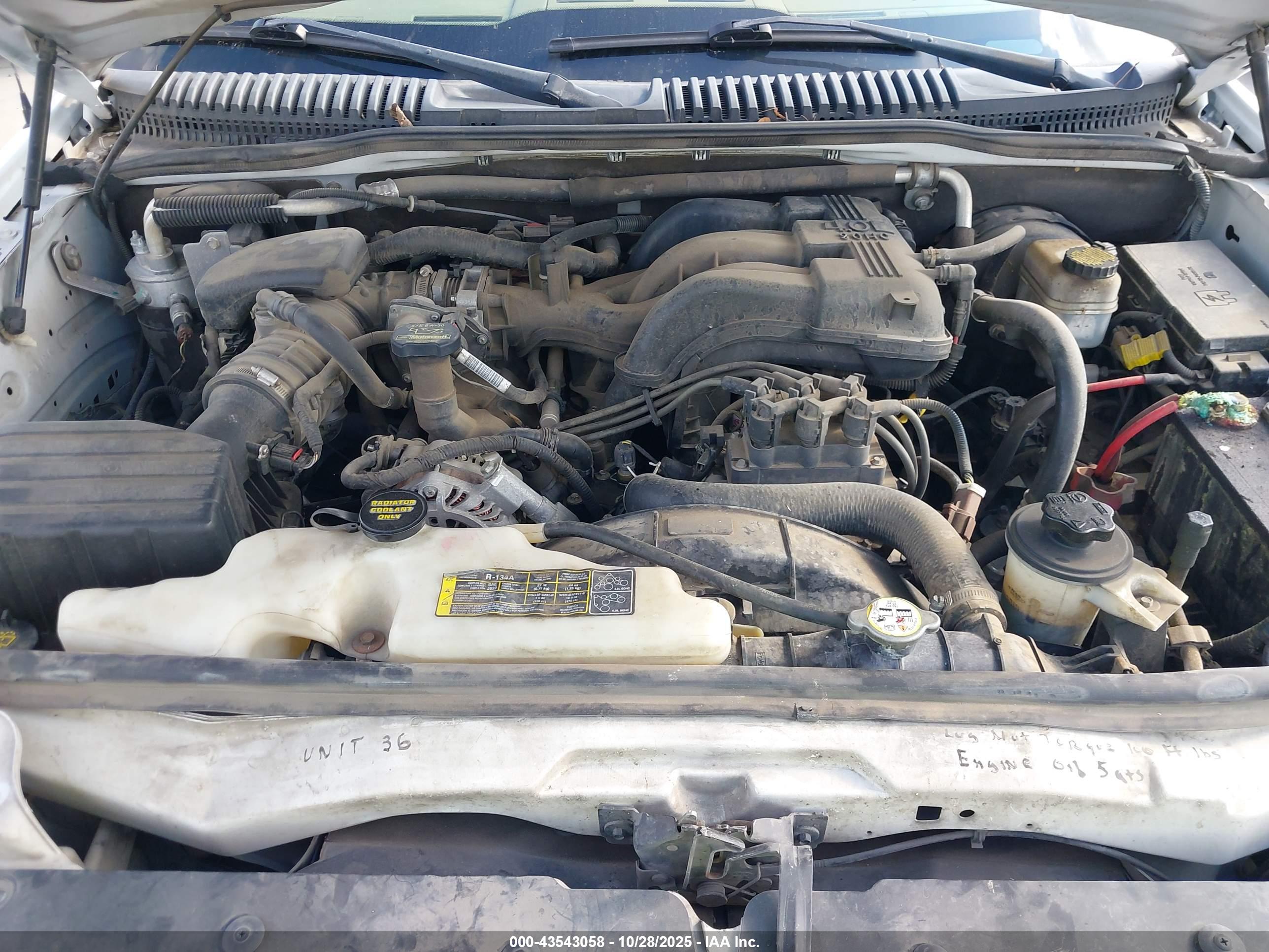 FORD EXPLORER image 10
