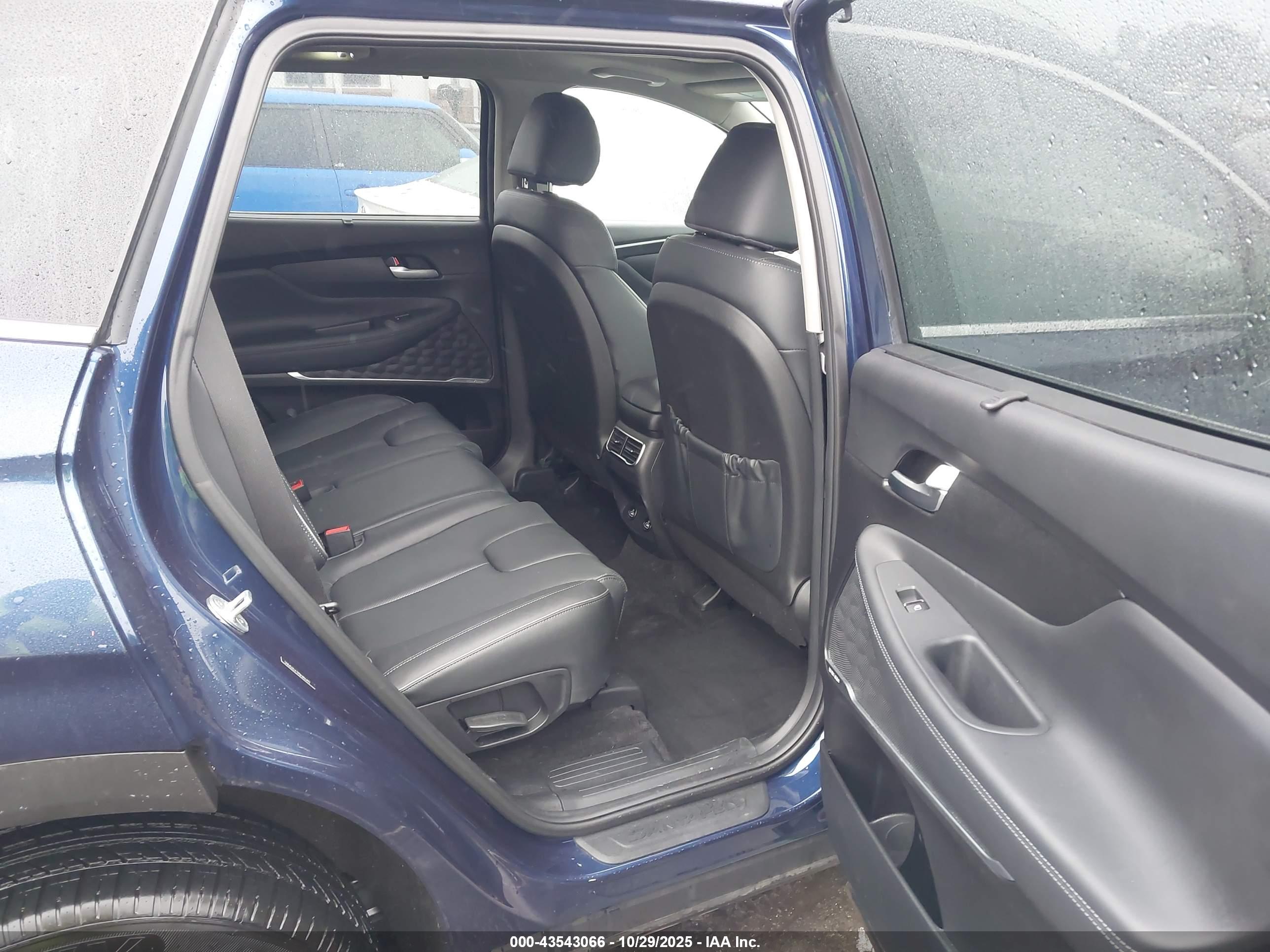 HYUNDAI SANTA image 8