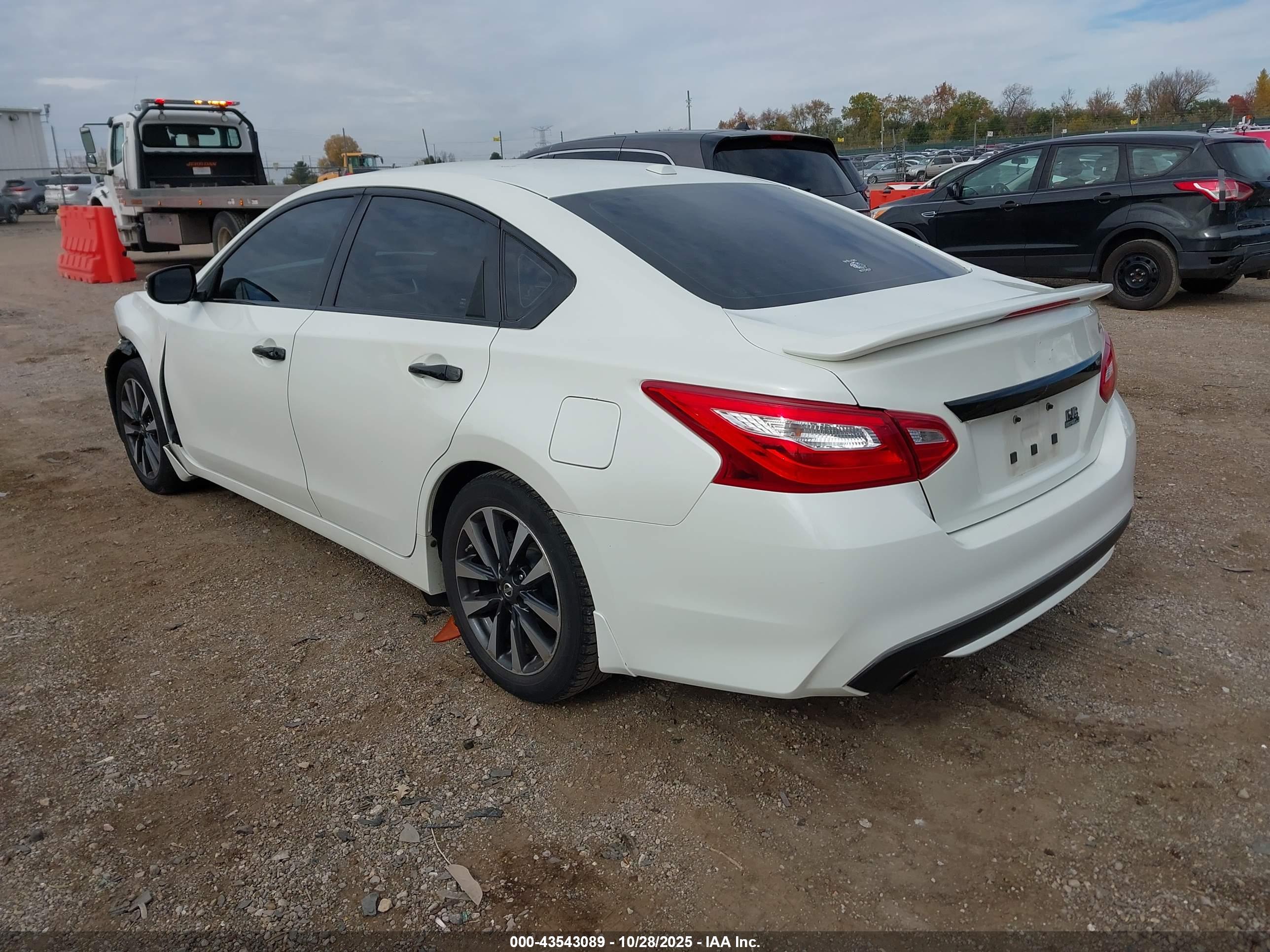 NISSAN ALTIMA image 3