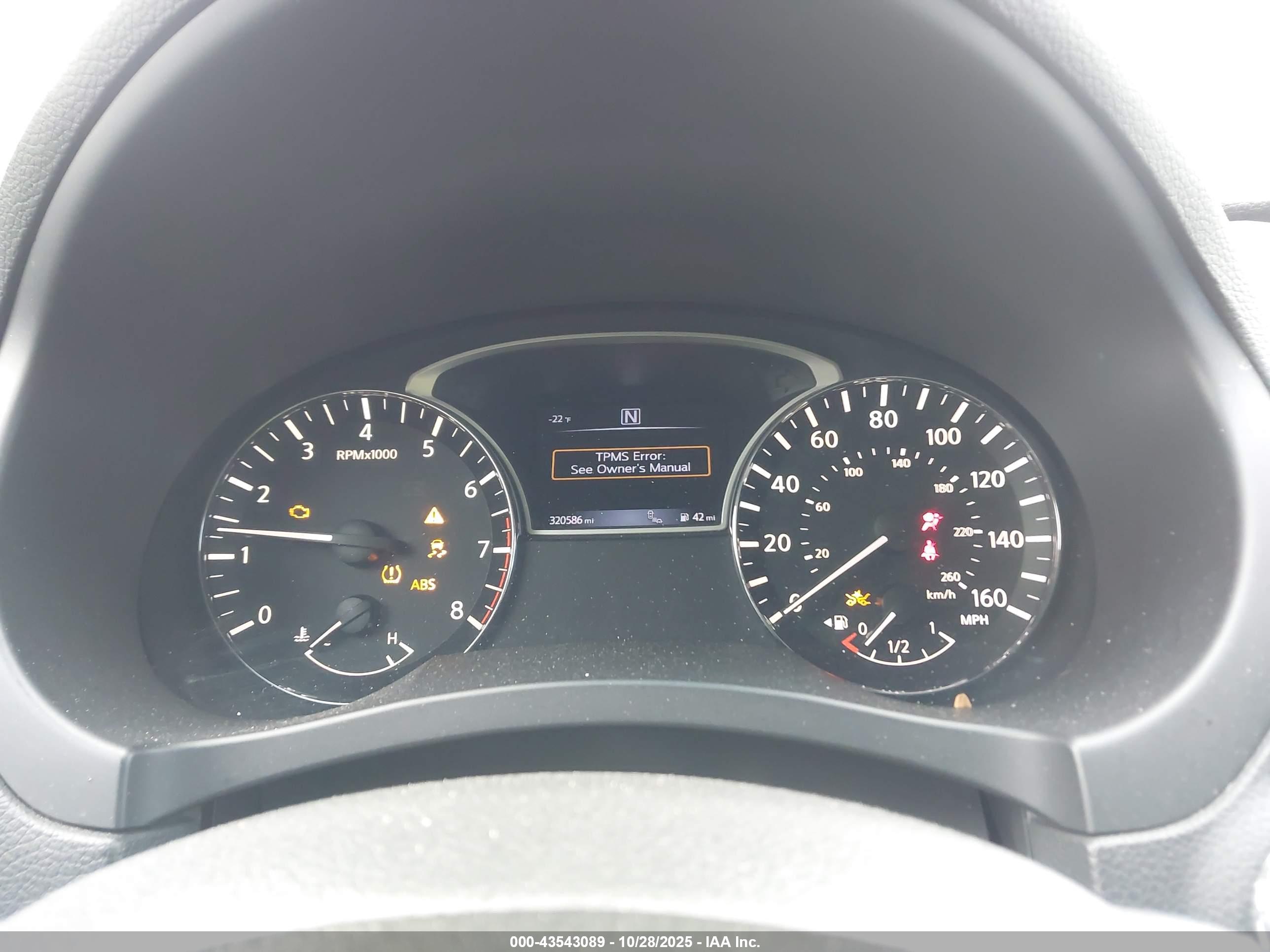 NISSAN ALTIMA image 7