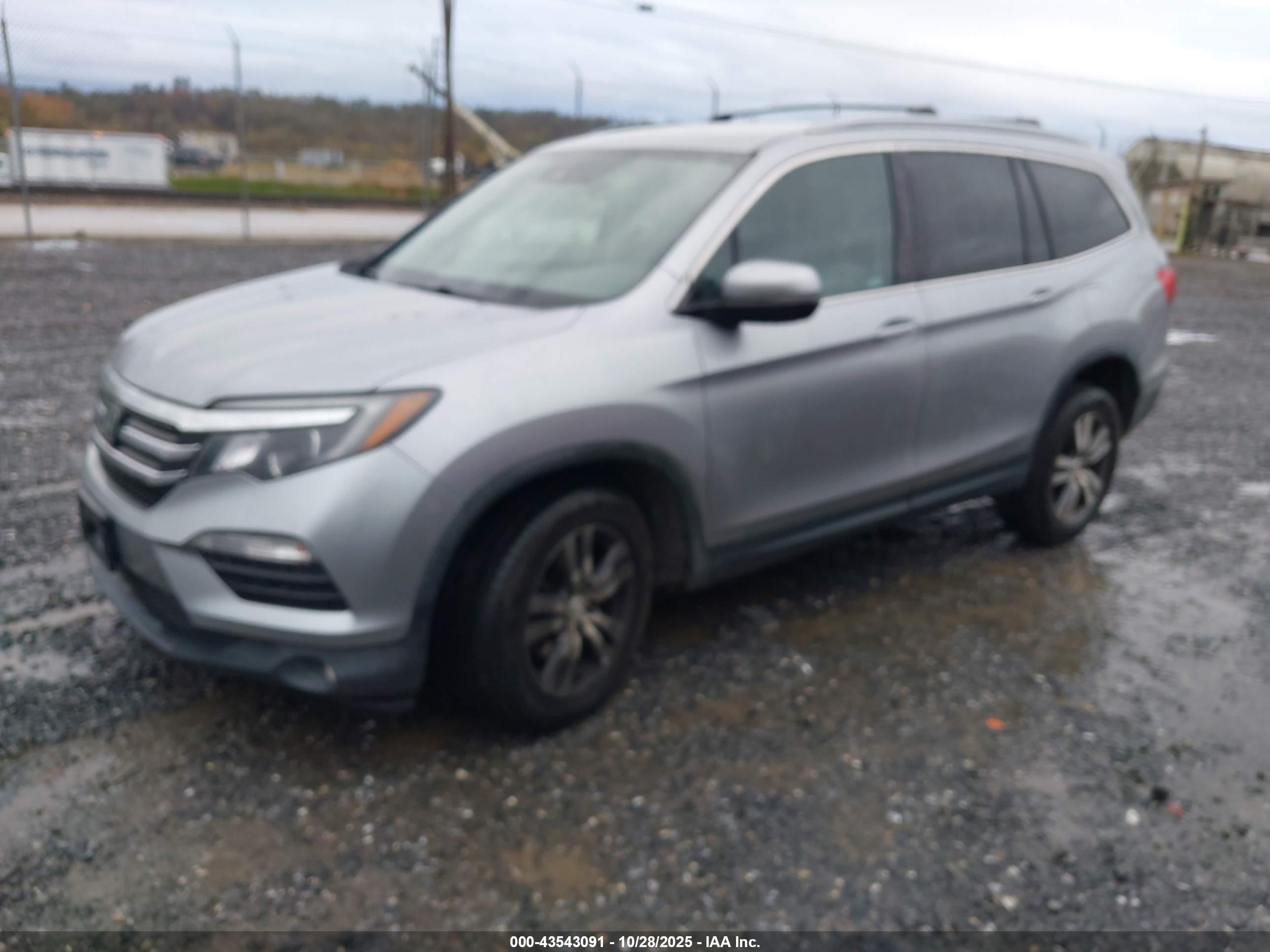 HONDA PILOT image 2