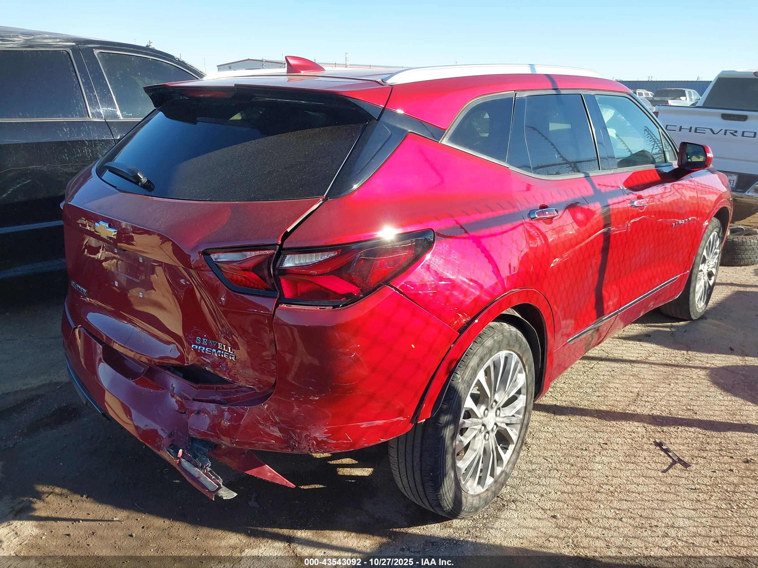 CHEVROLET BLAZER image 4
