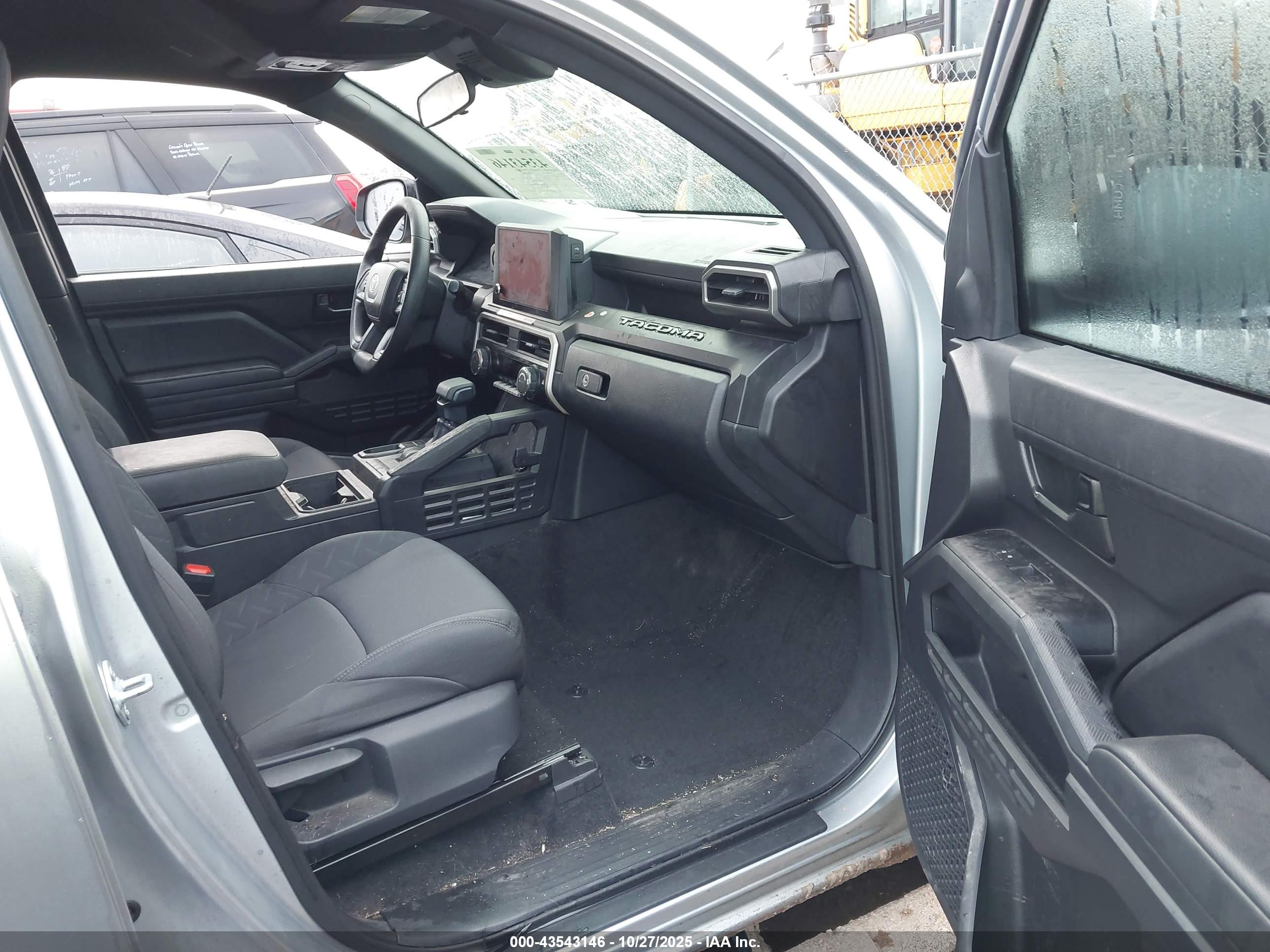 TOYOTA TACOMA image 5
