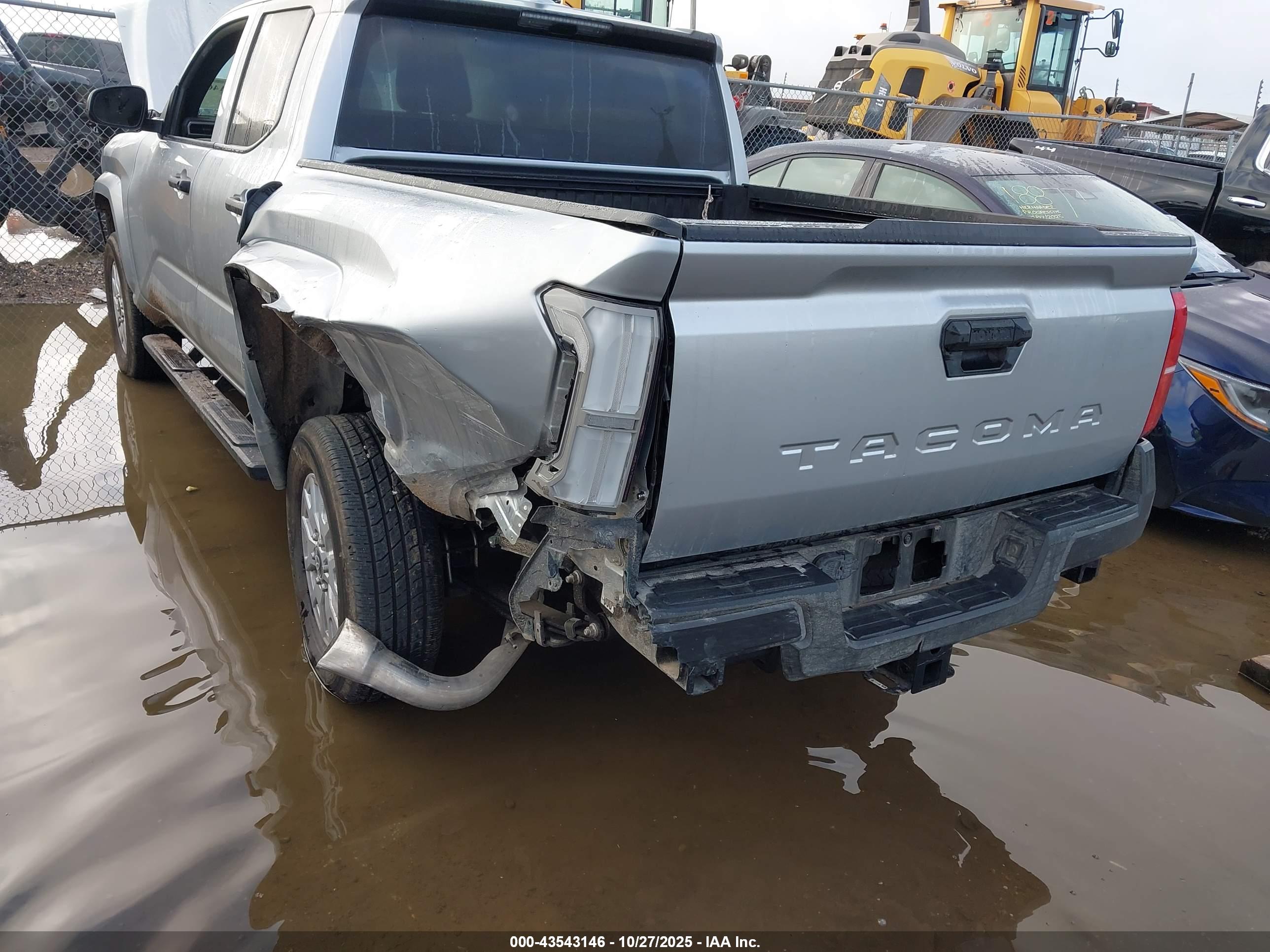 TOYOTA TACOMA image 6