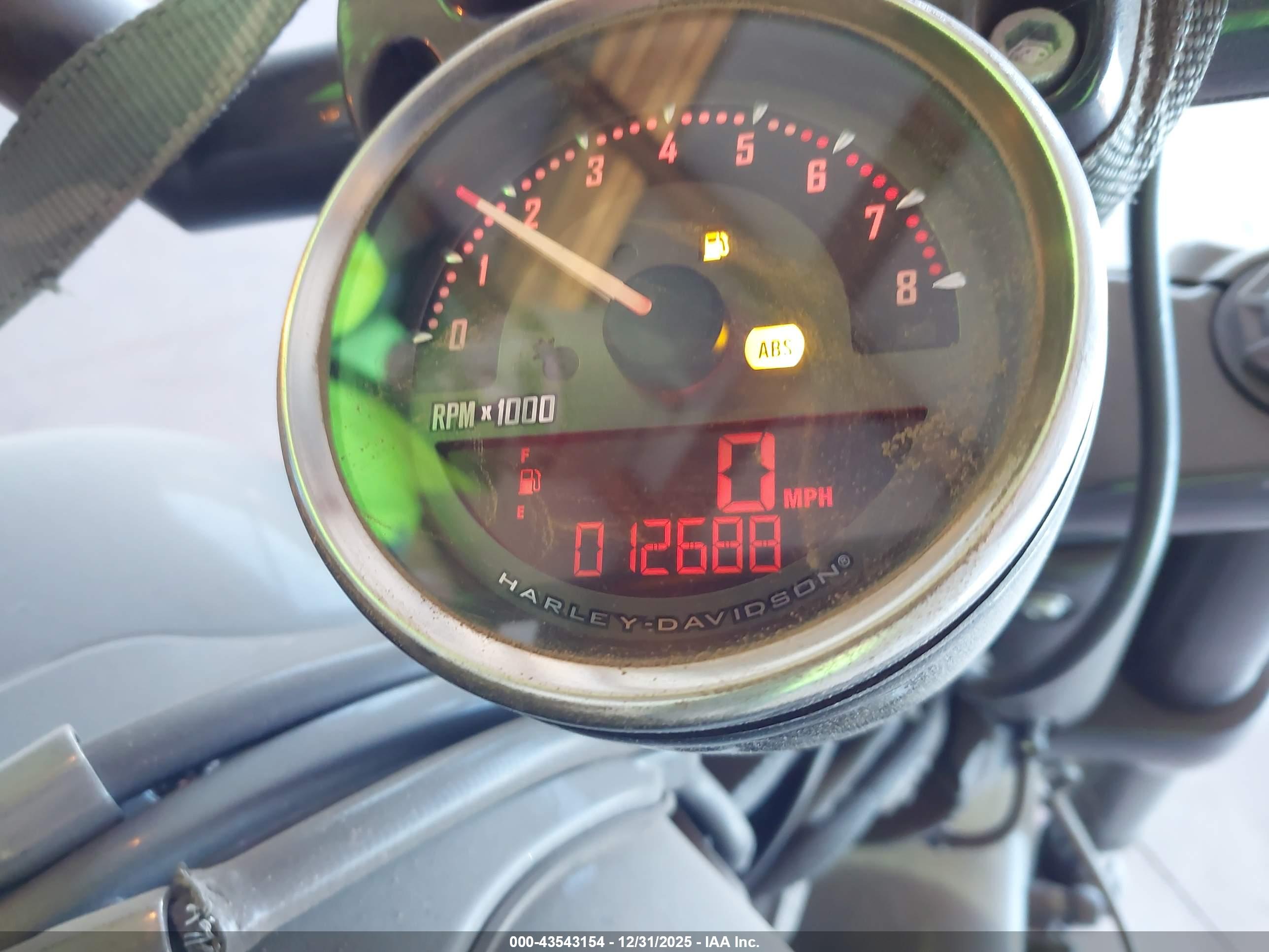 HARLEY-DAVIDSON FXSE image 7