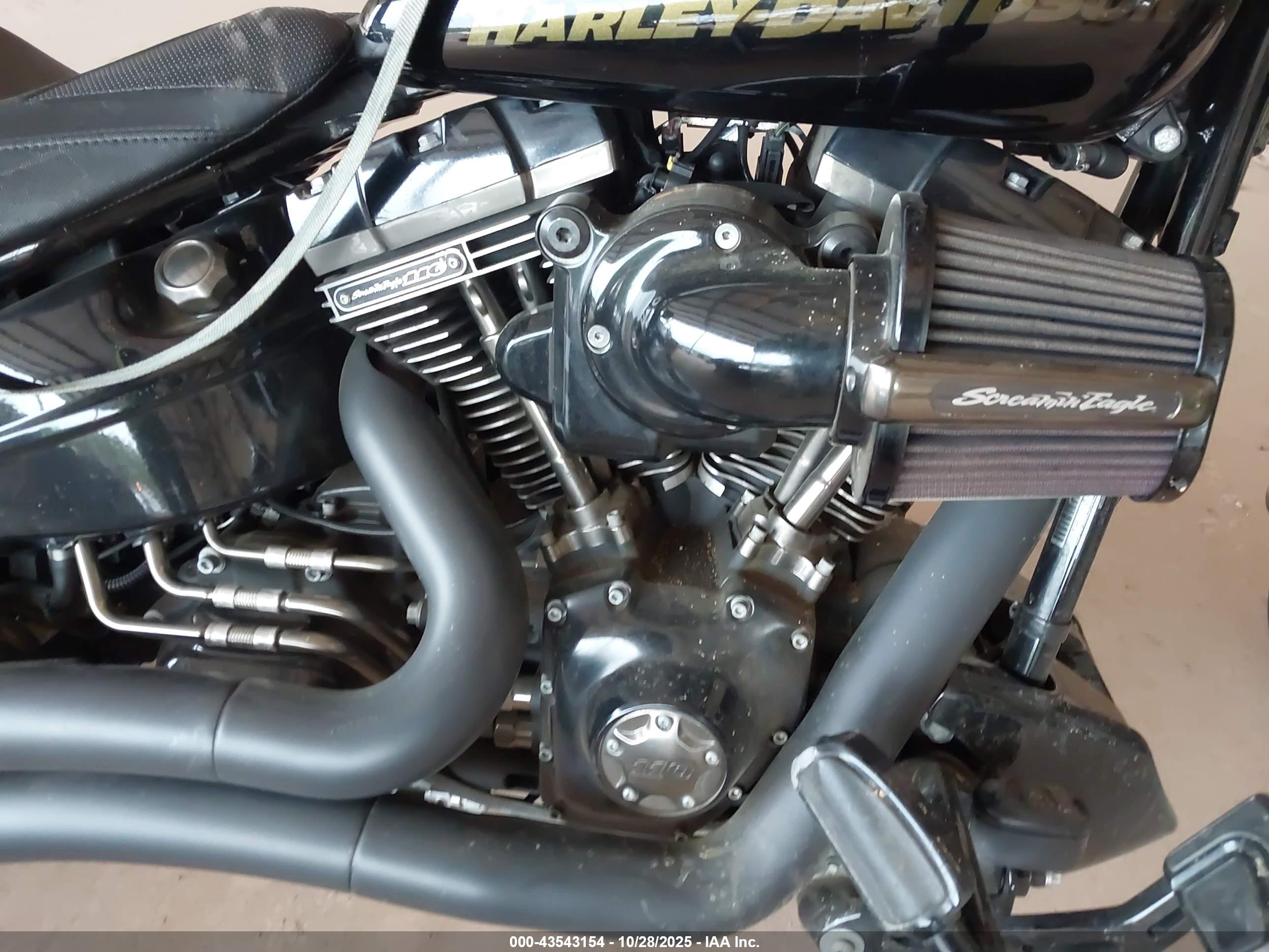 HARLEY-DAVIDSON FXSE image 8
