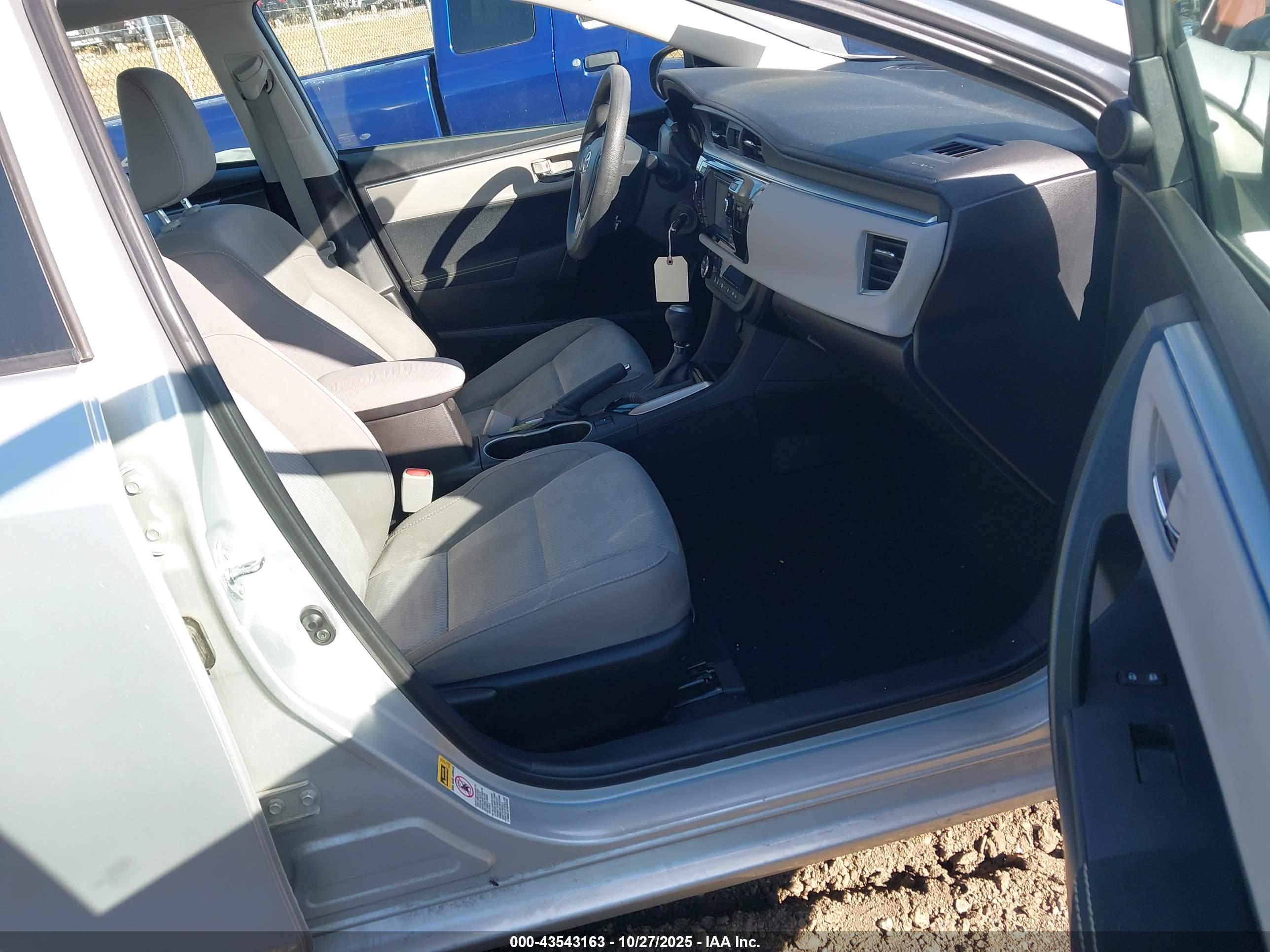TOYOTA COROLLA image 5