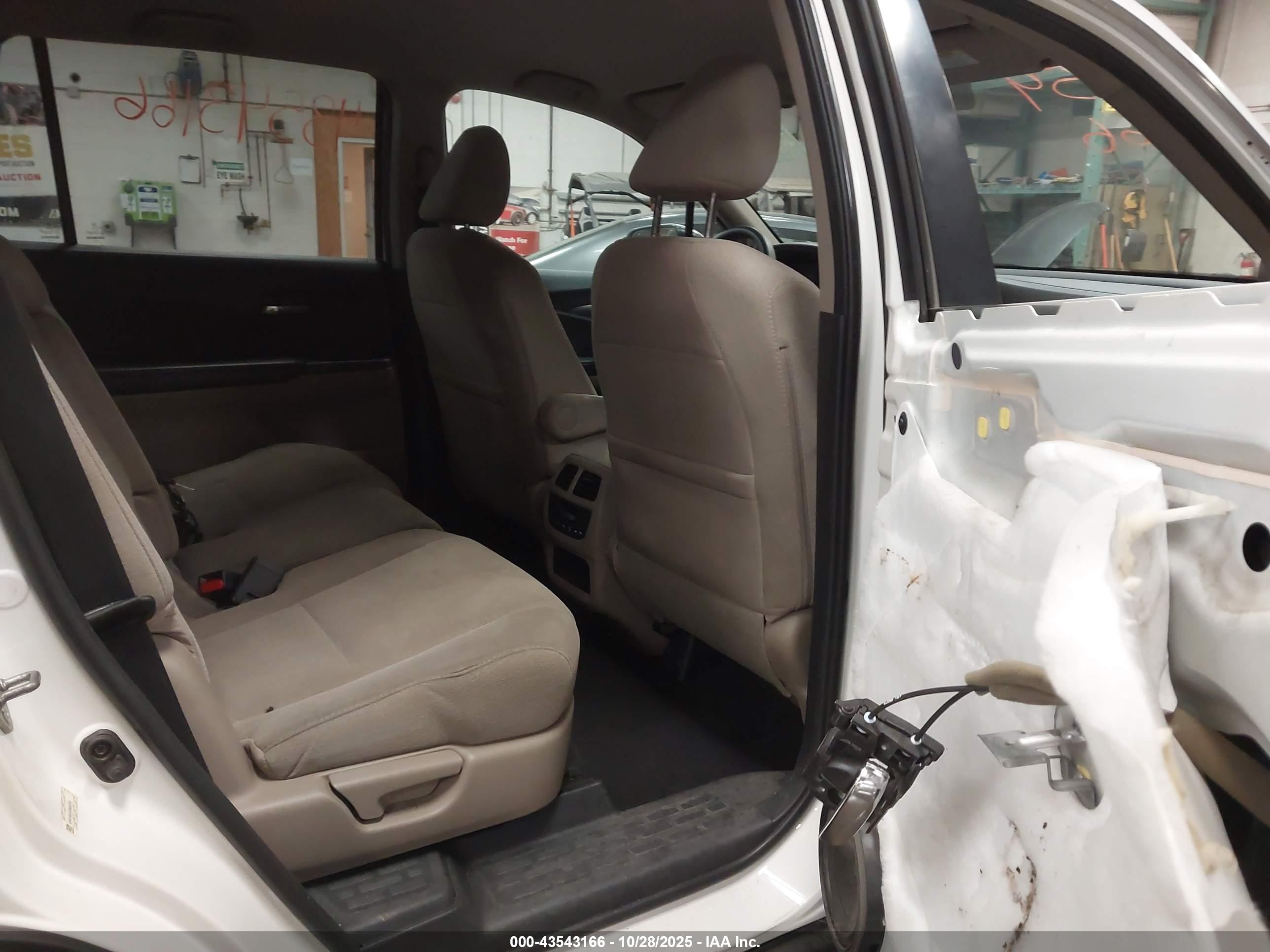 HONDA PILOT image 8