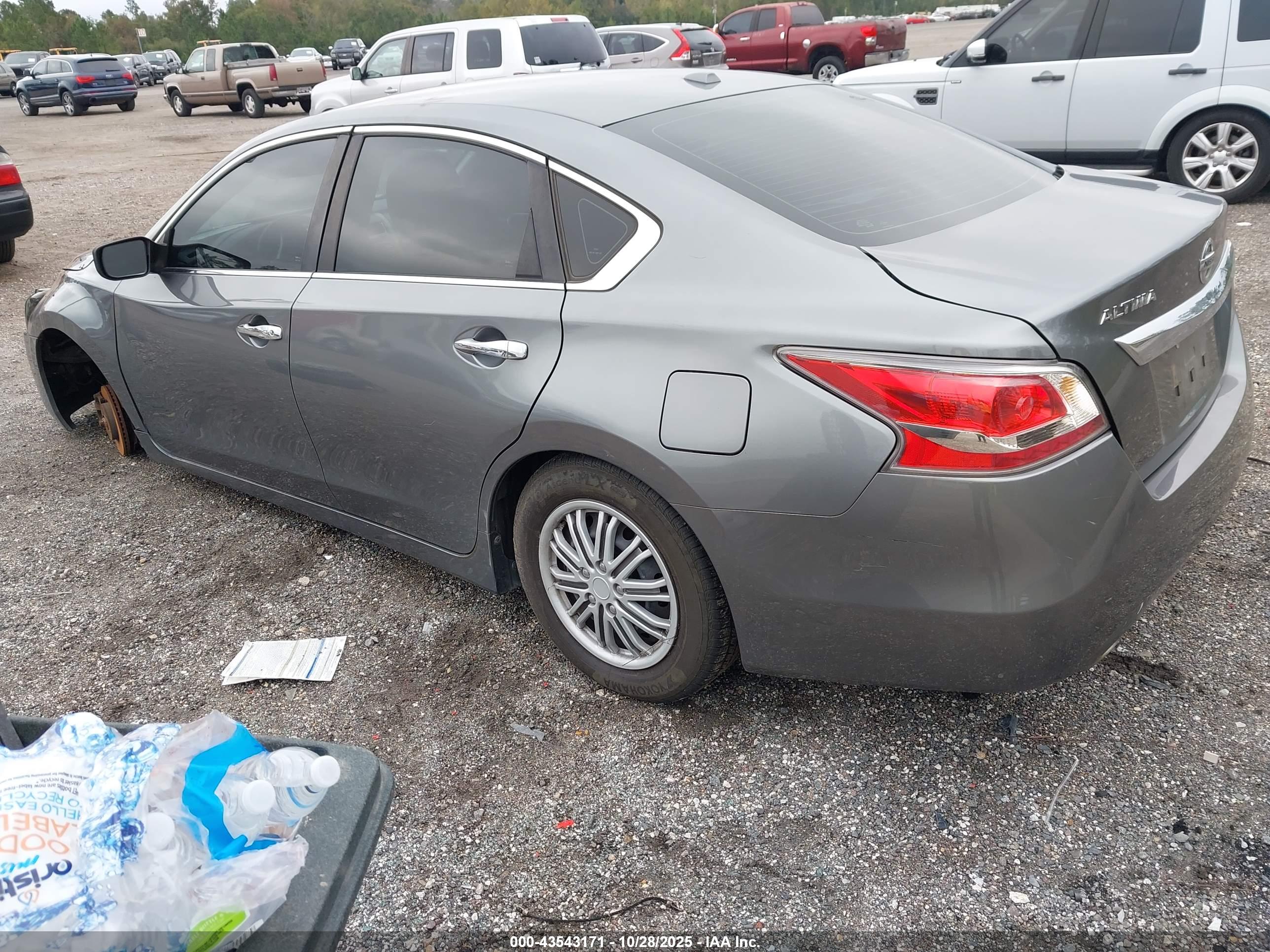NISSAN ALTIMA image 3
