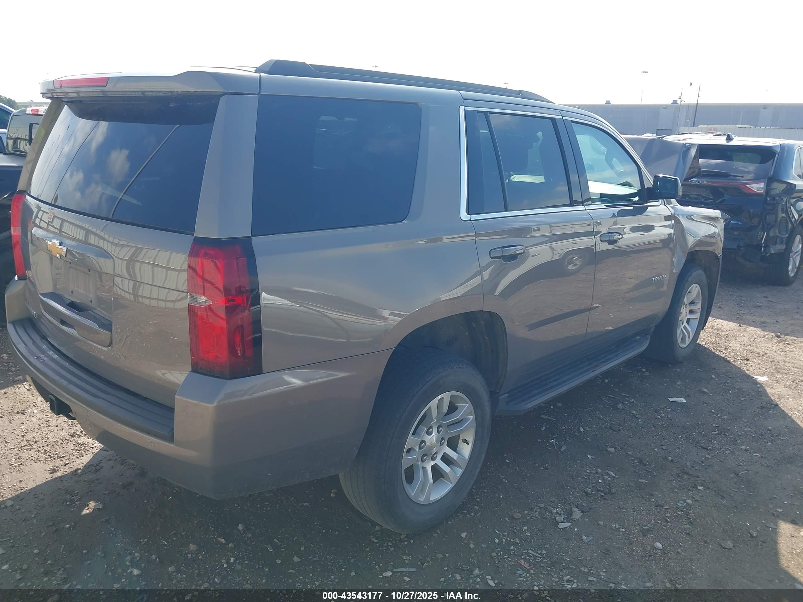 CHEVROLET TAHOE image 4