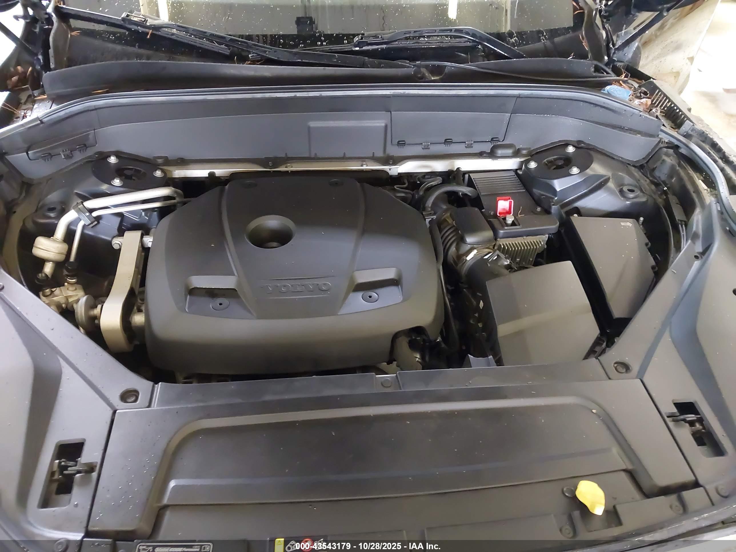 VOLVO XC90 image 10