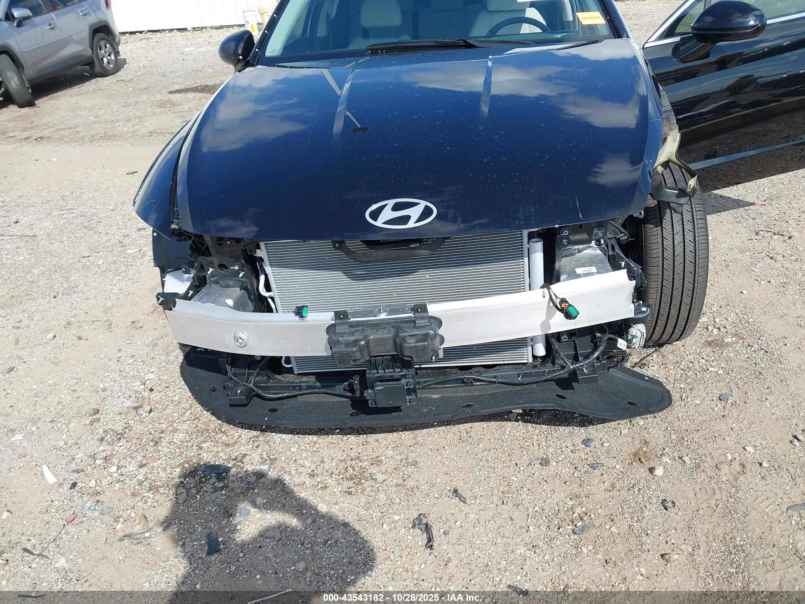 HYUNDAI SONATA image 6