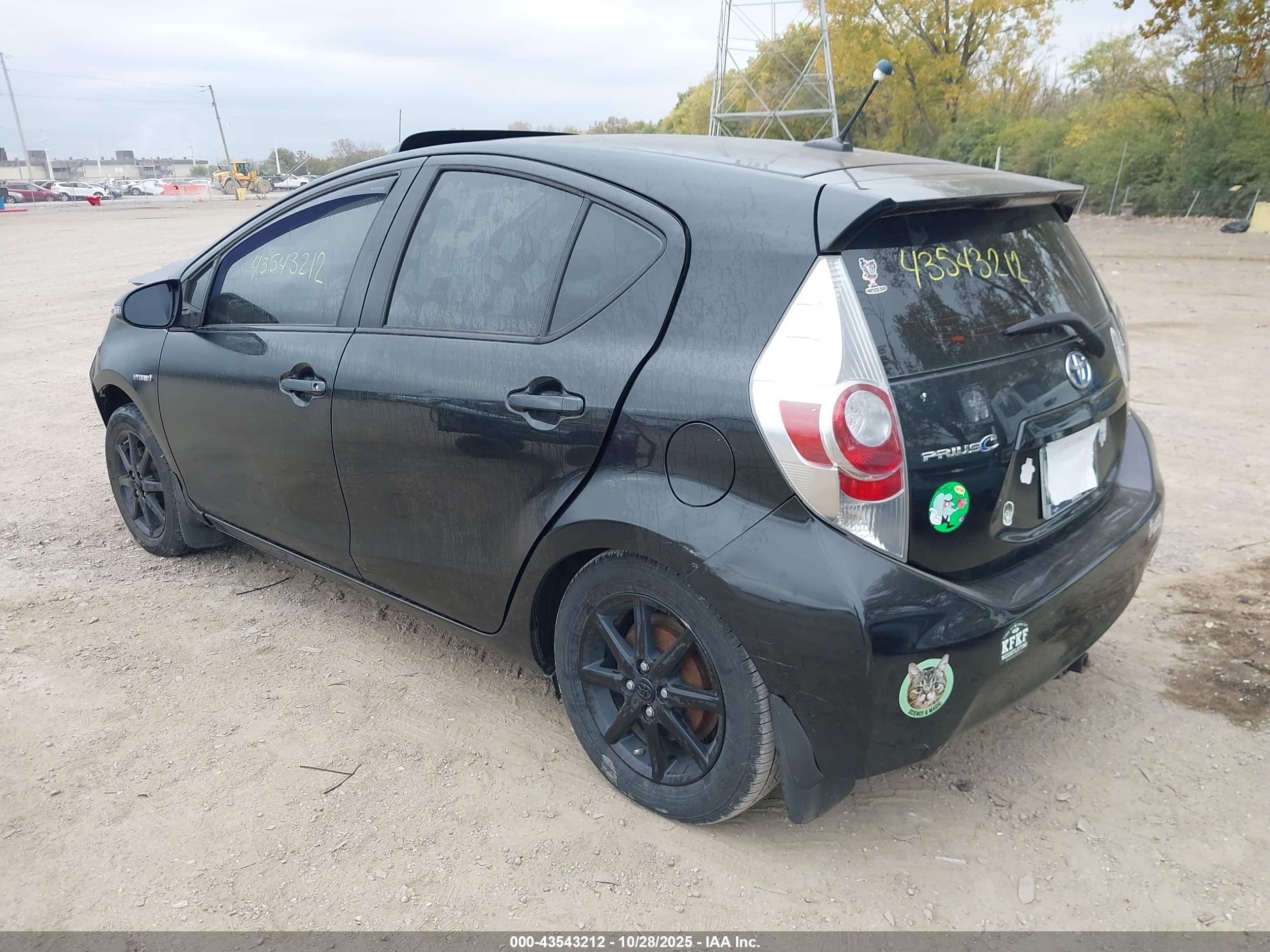 TOYOTA PRIUS image 3