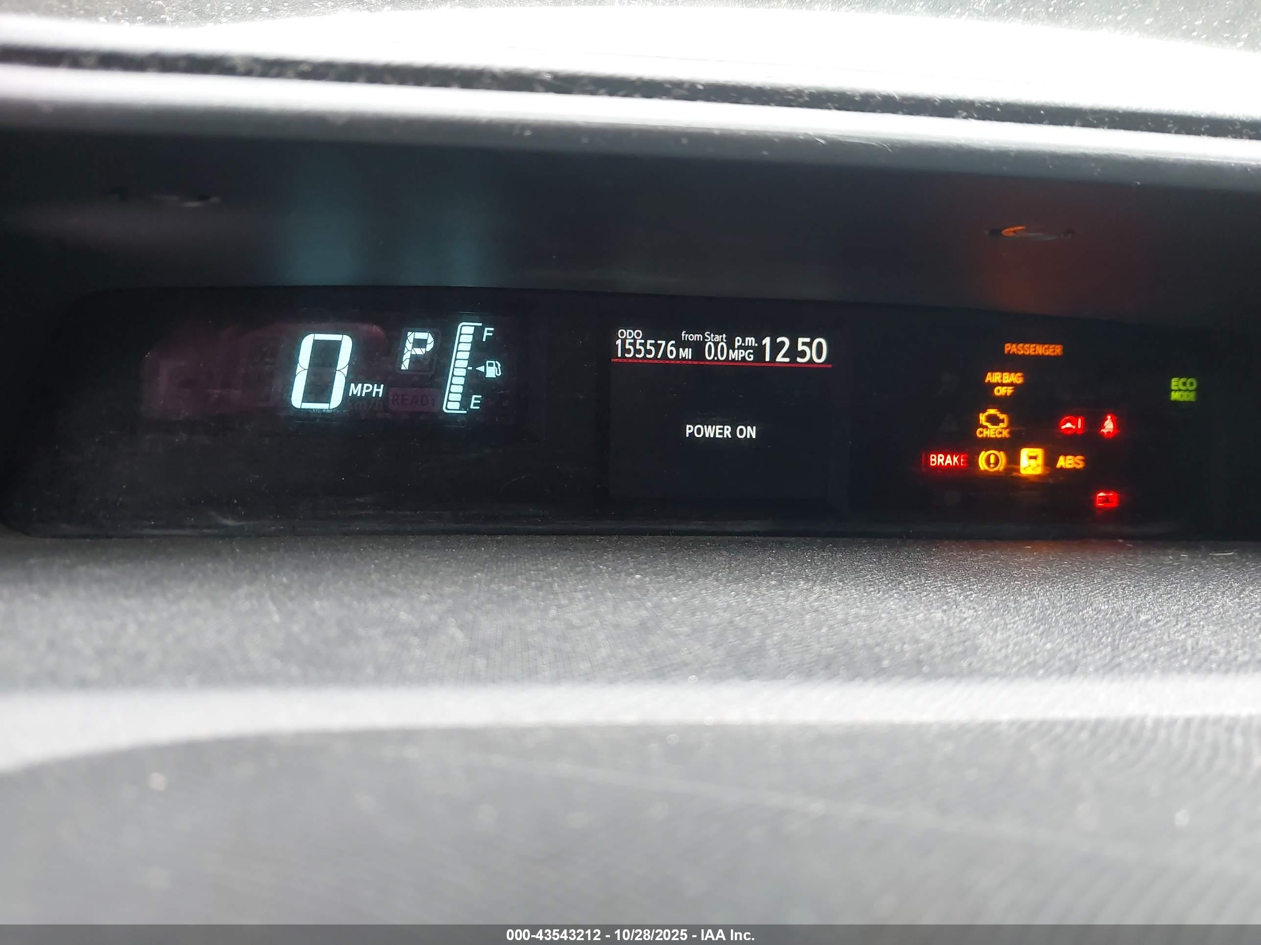 TOYOTA PRIUS image 7