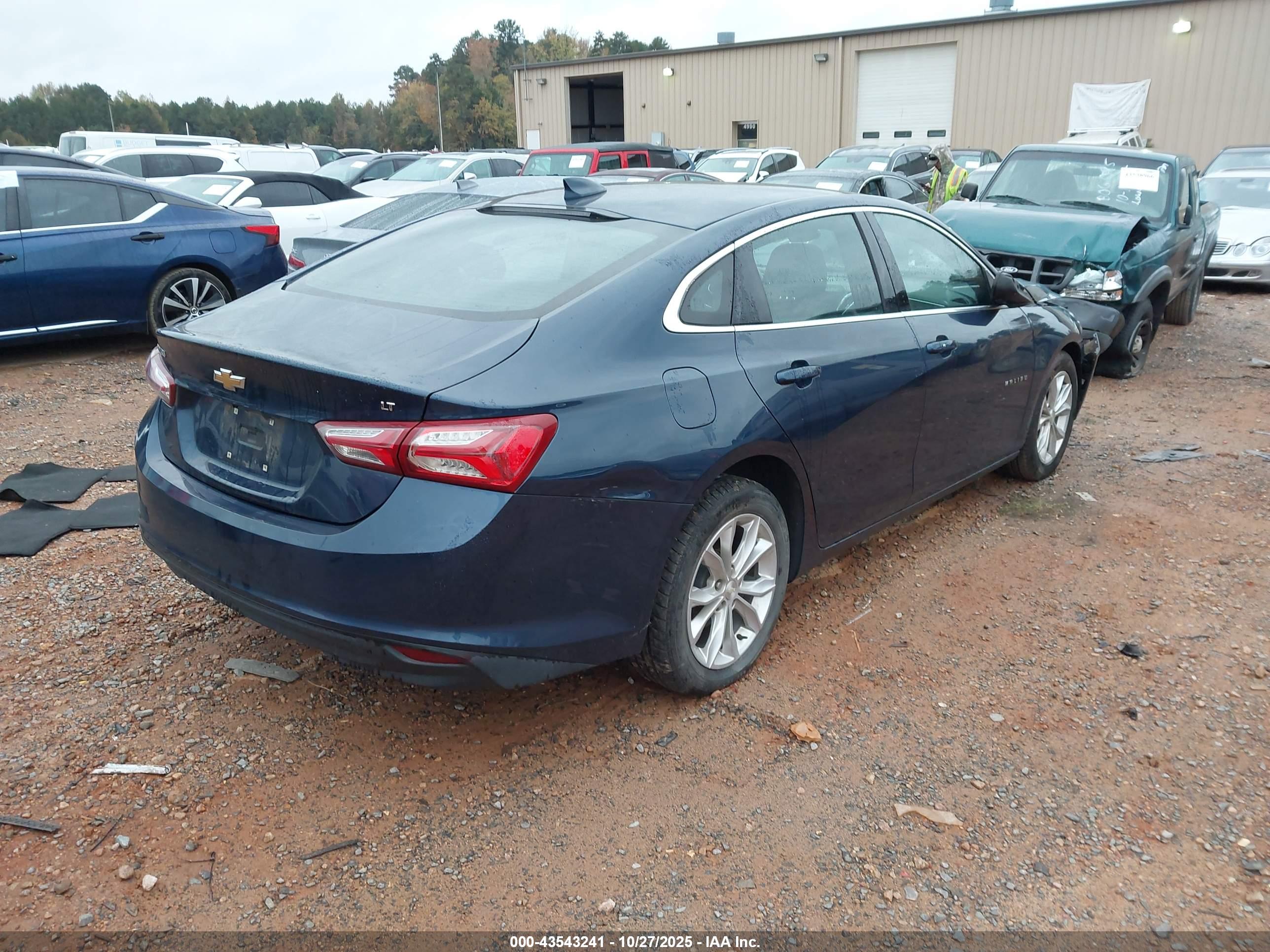 CHEVROLET MALIBU image 4
