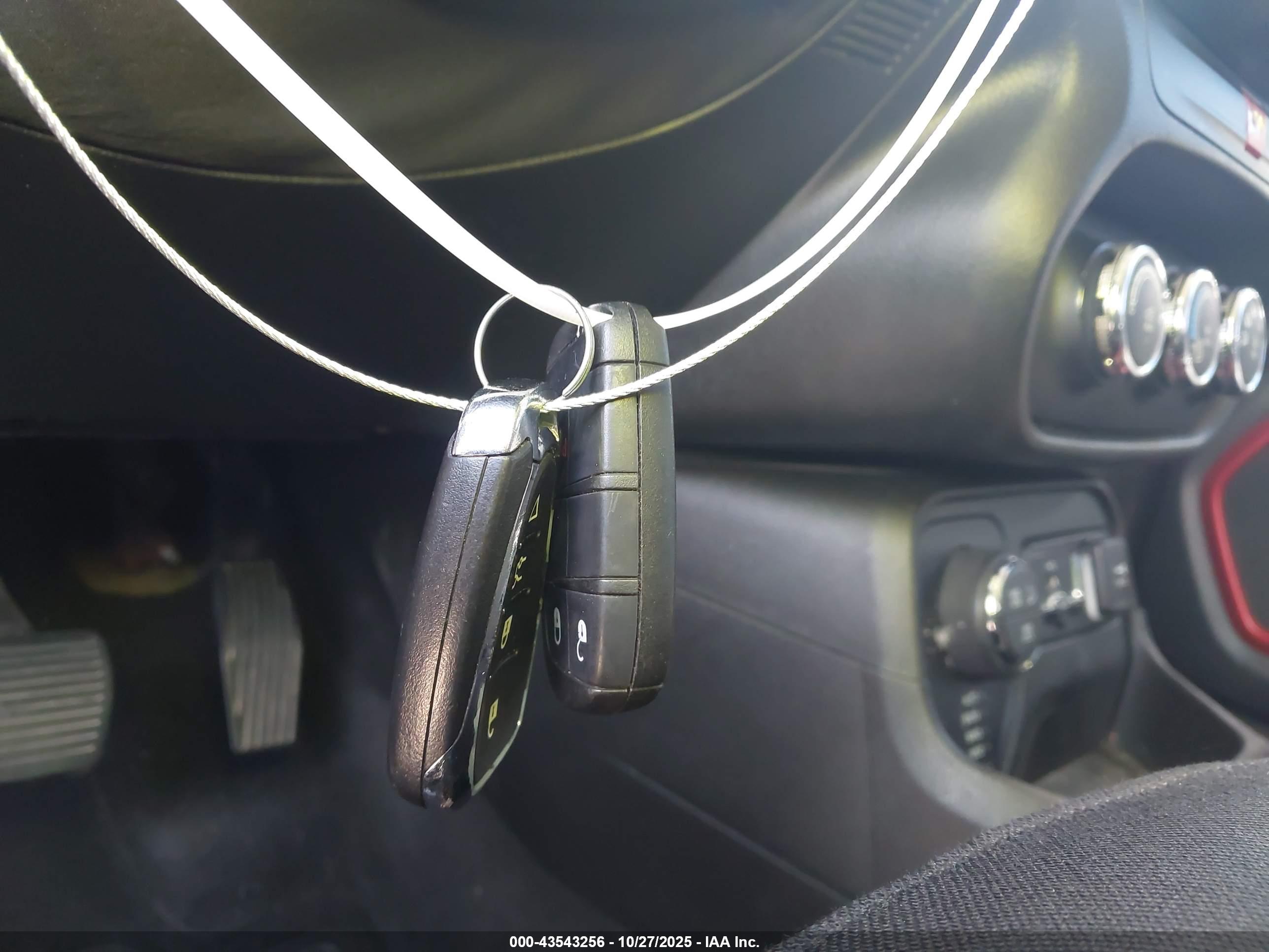 JEEP RENEGADE image 11