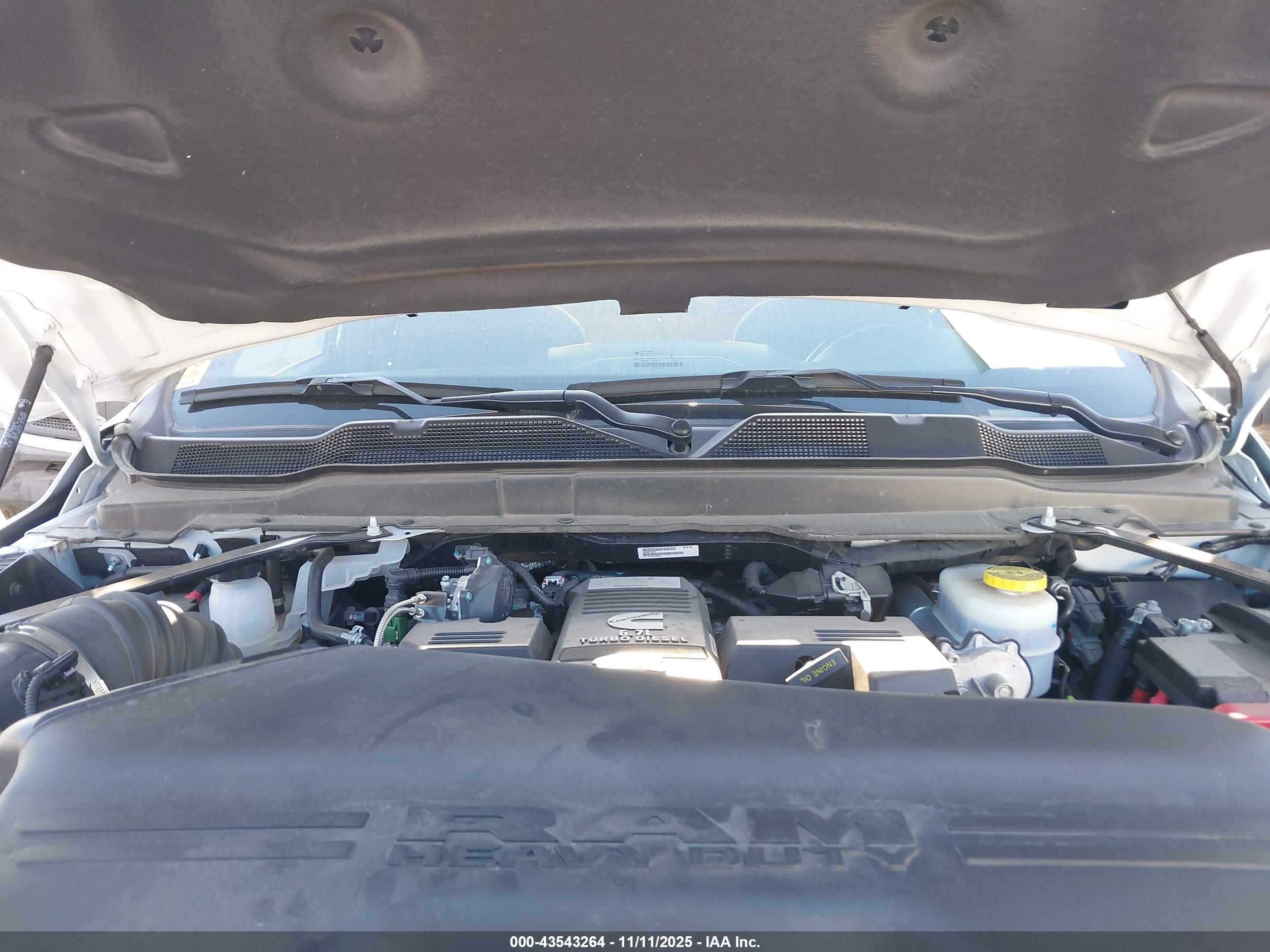 RAM 2500 image 10