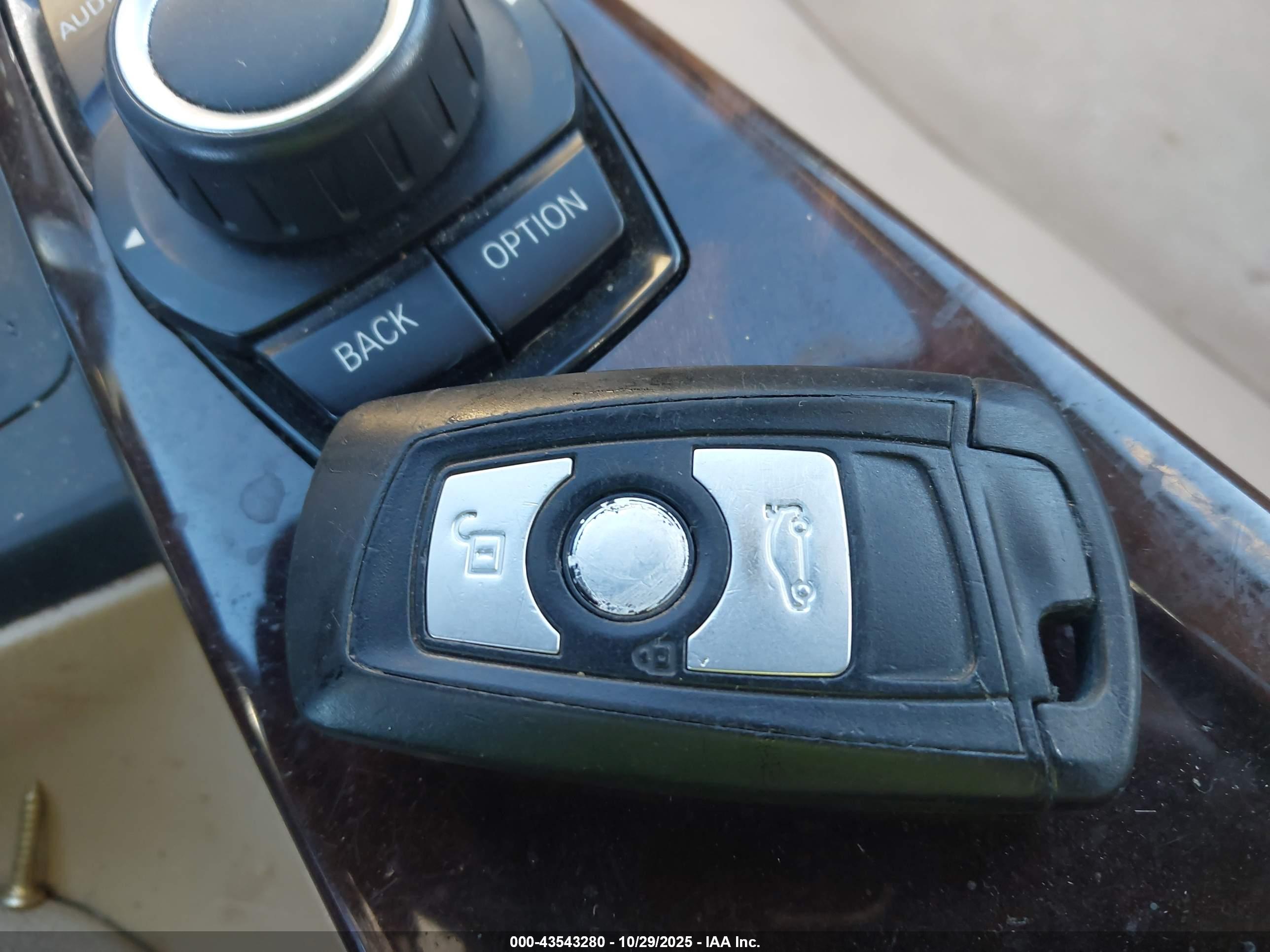 BMW 328I image 11