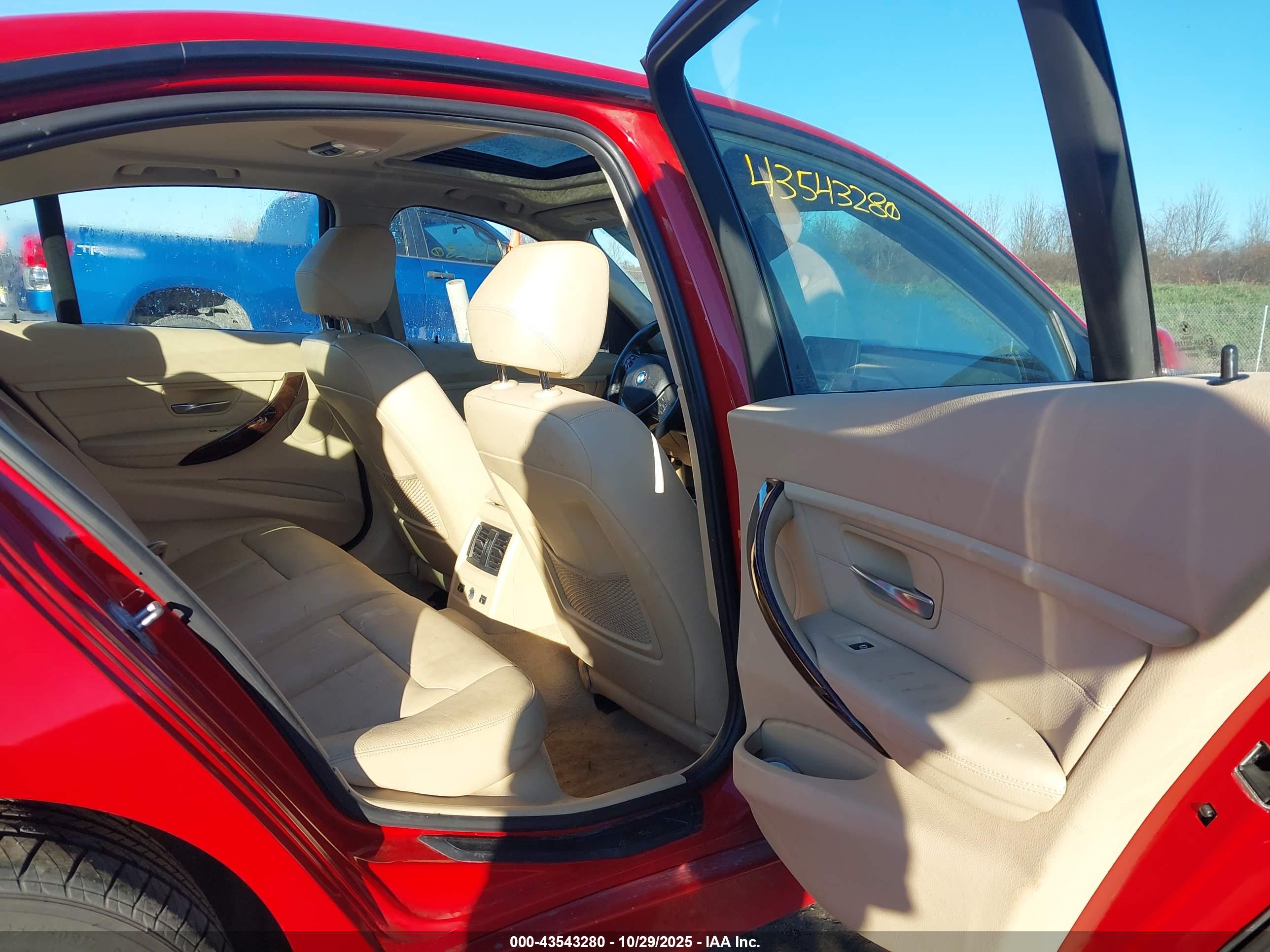 BMW 328I image 8