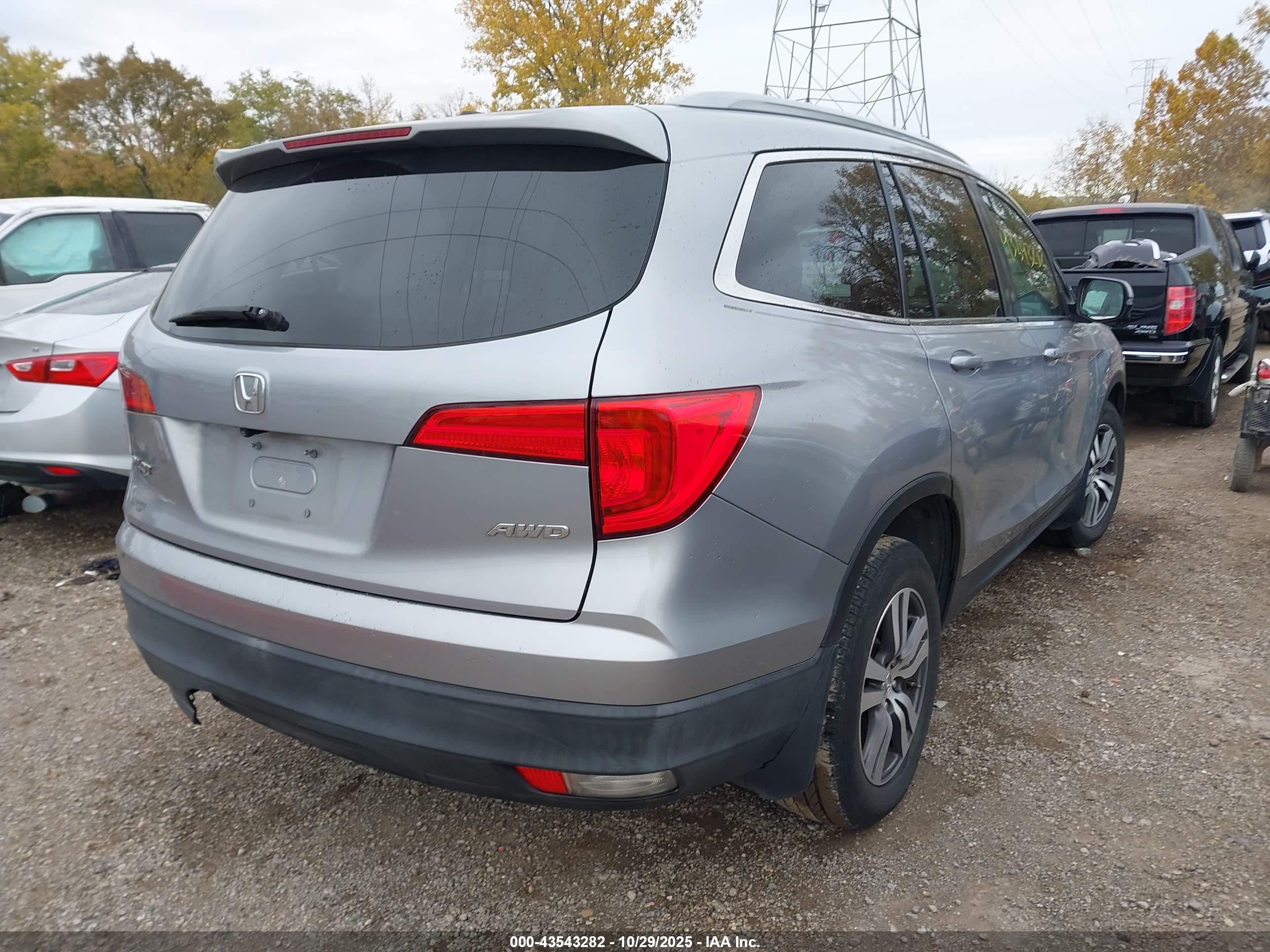 HONDA PILOT image 4